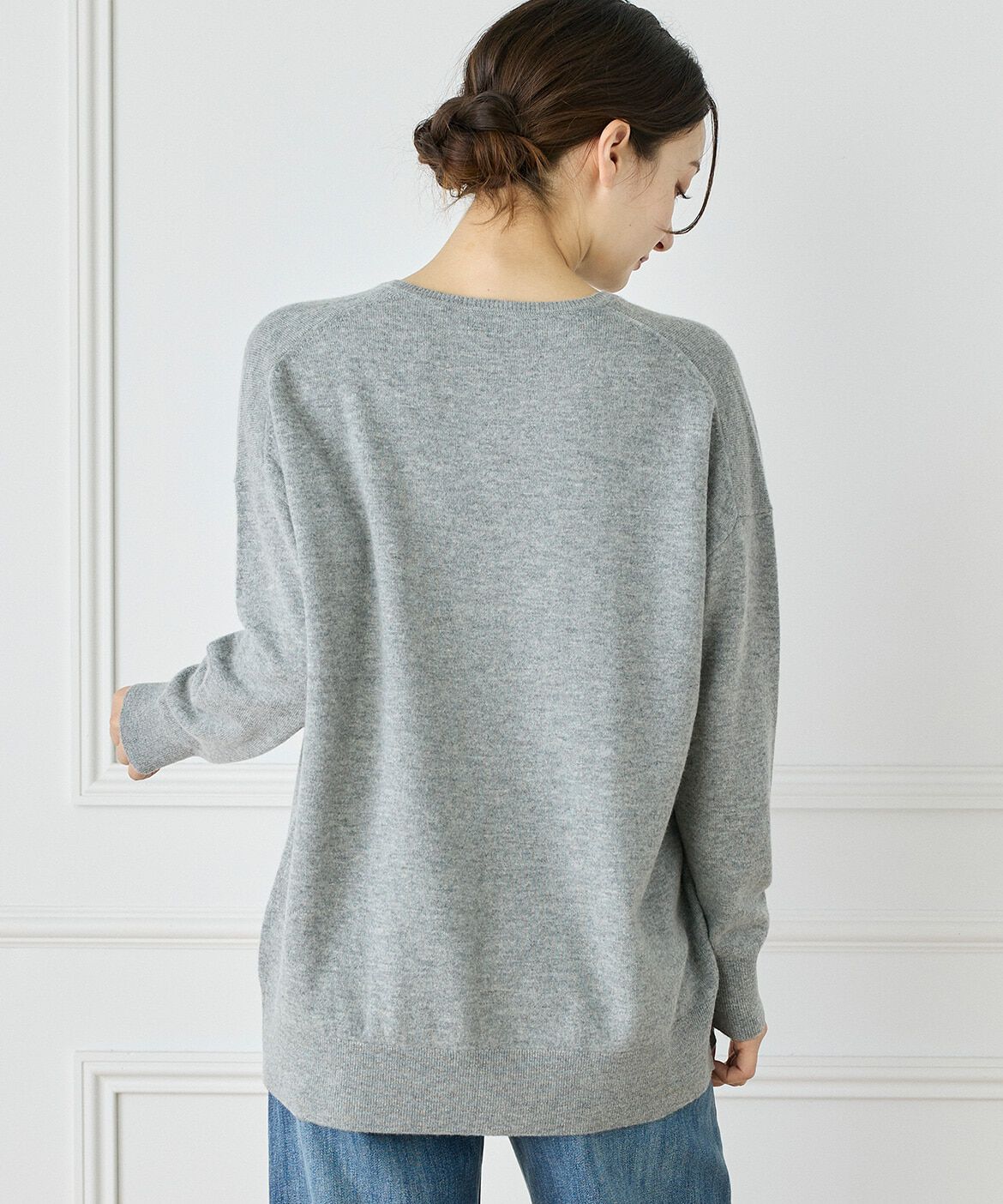 INED「《大きいサイズ》カシミヤ混Vネックチュニックニット《WEB限定カラー》」|ニット・セーター|