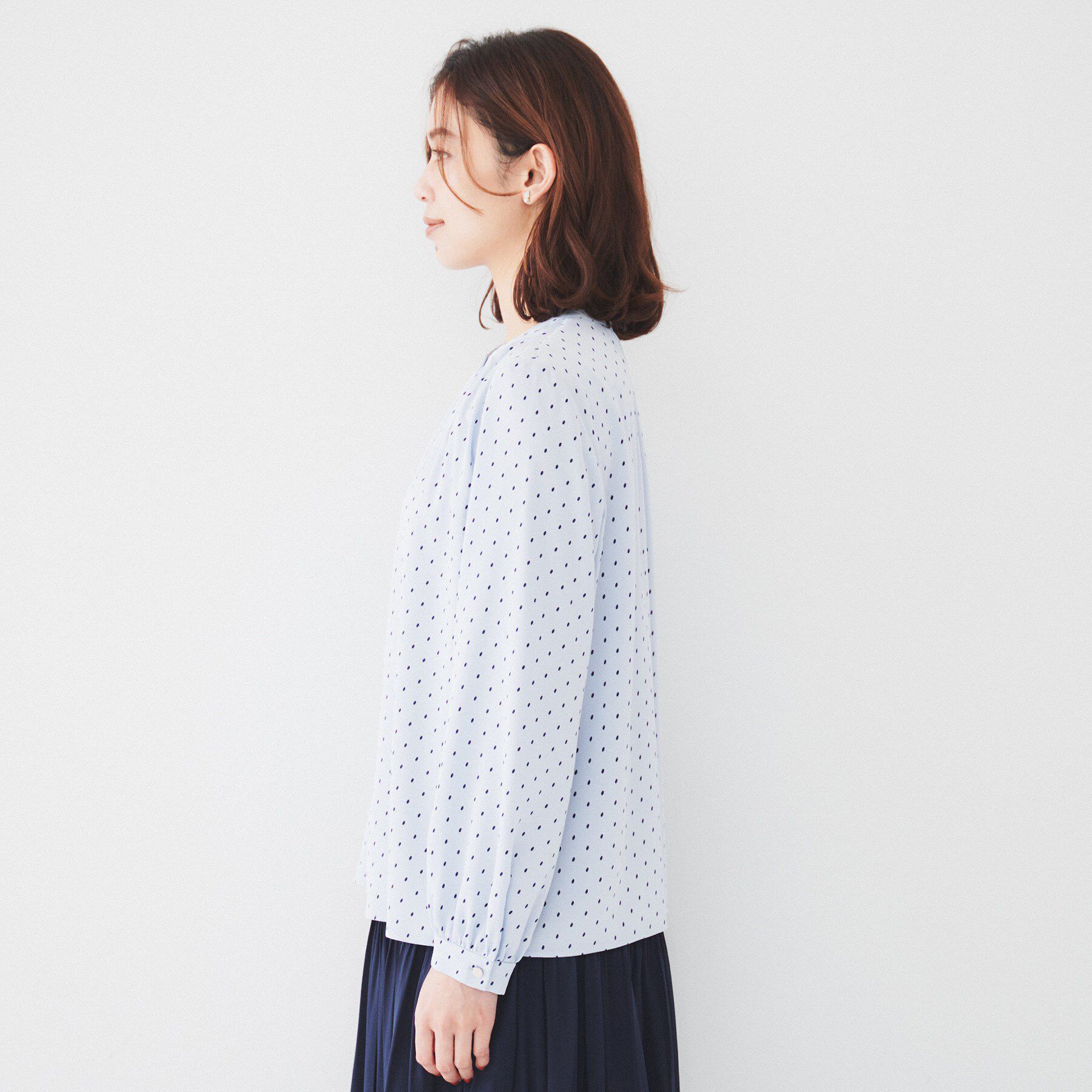 UNTITLED「【通勤】オーバルドットブラウス」|シャツ・ブラウス|