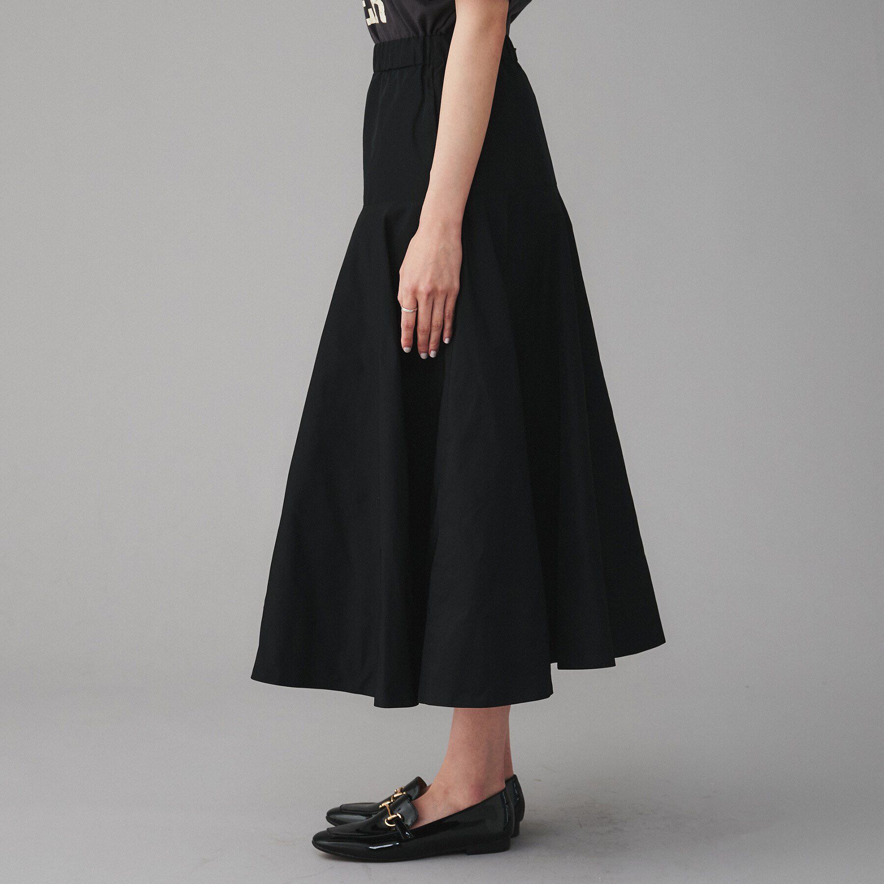 UNTITLED「【MARILYN MOON】モダンタフタ サーキュラー スカート」|スカート|