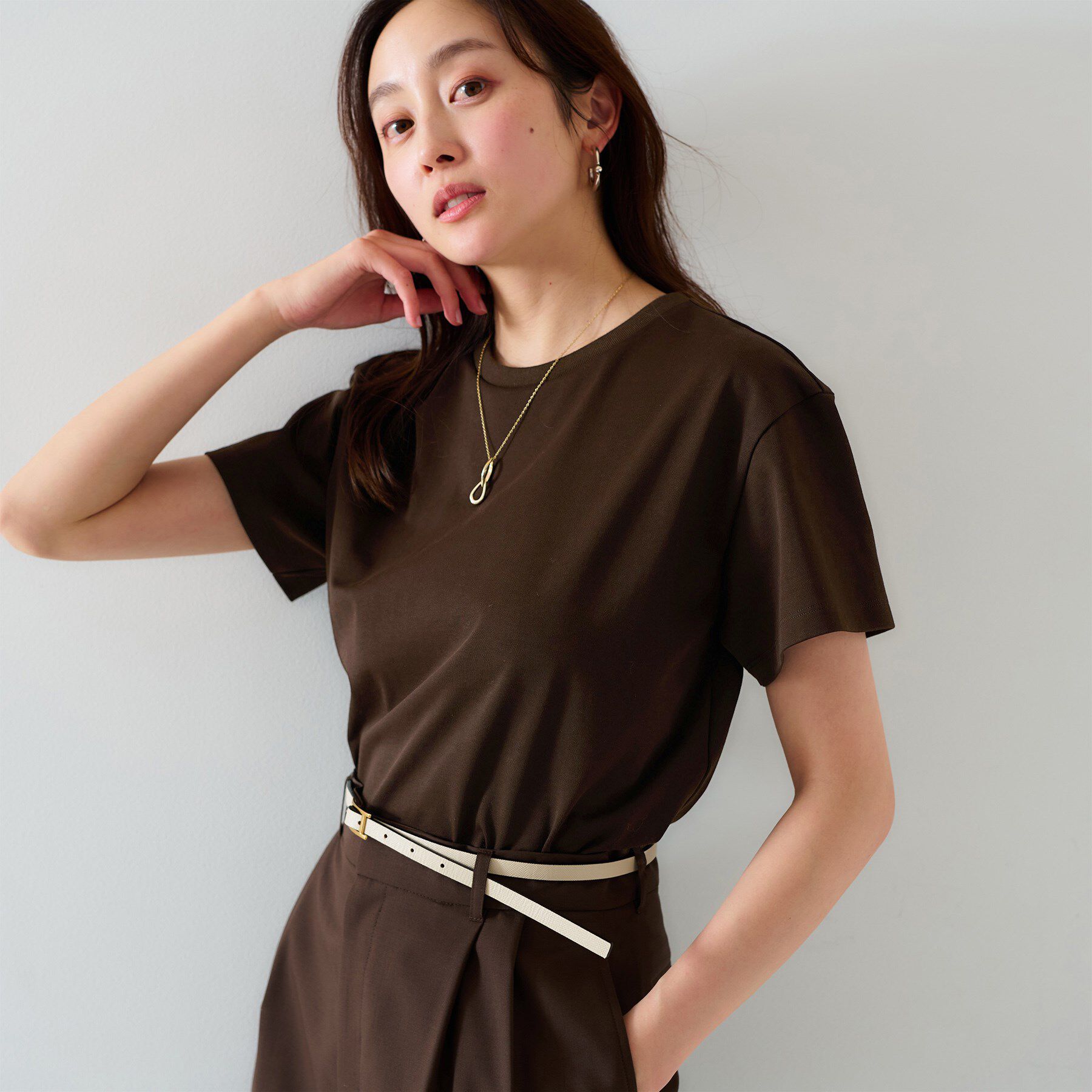 UNTITLED「【ベーシック/インナーにも/手洗い可】クルーネックプルオーバー」|Tシャツ・カットソー|