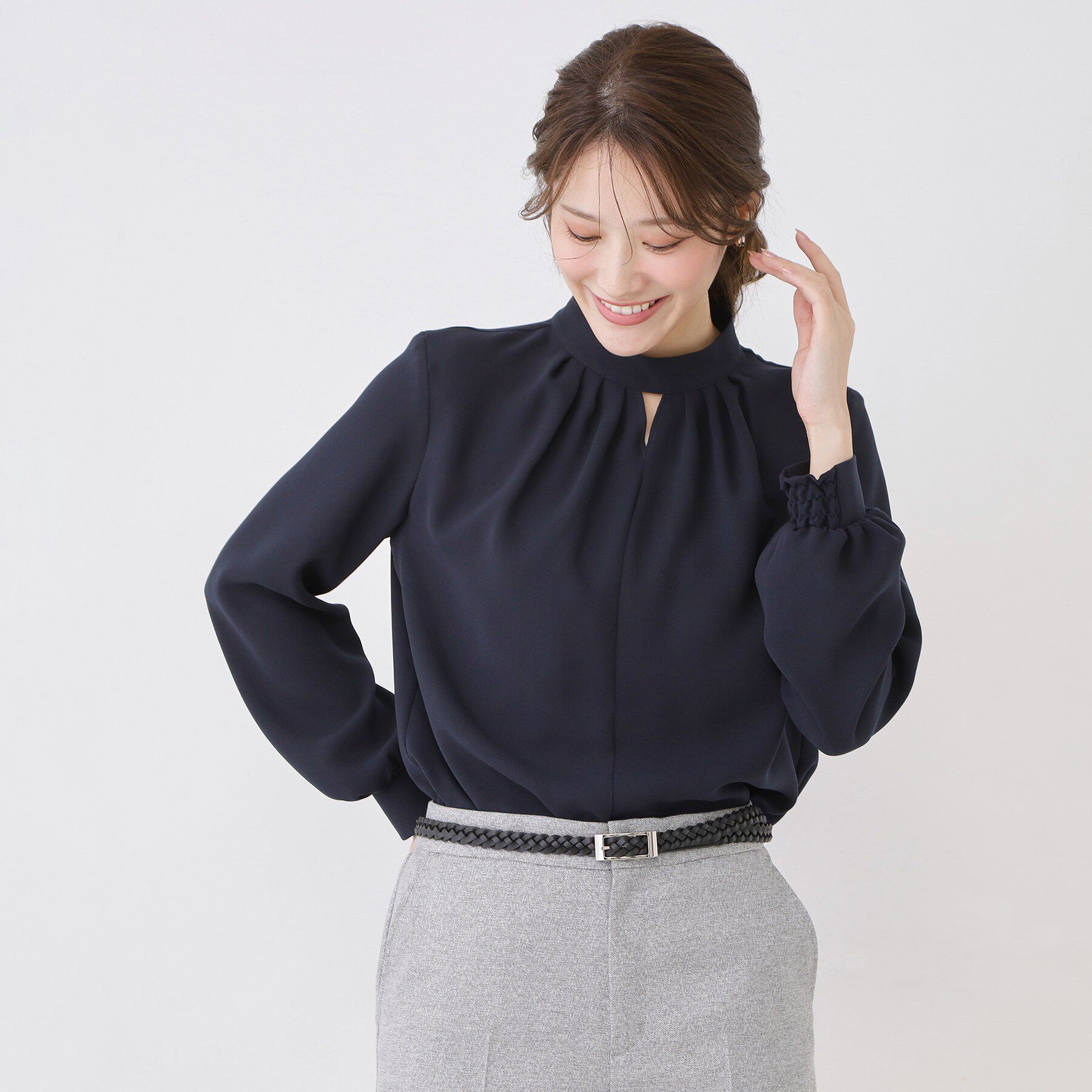 COUP DE CHANCE「【手洗い可/日本製/通勤】ネックデザインブラウス」|シャツ・ブラウス|ネイビー(094)