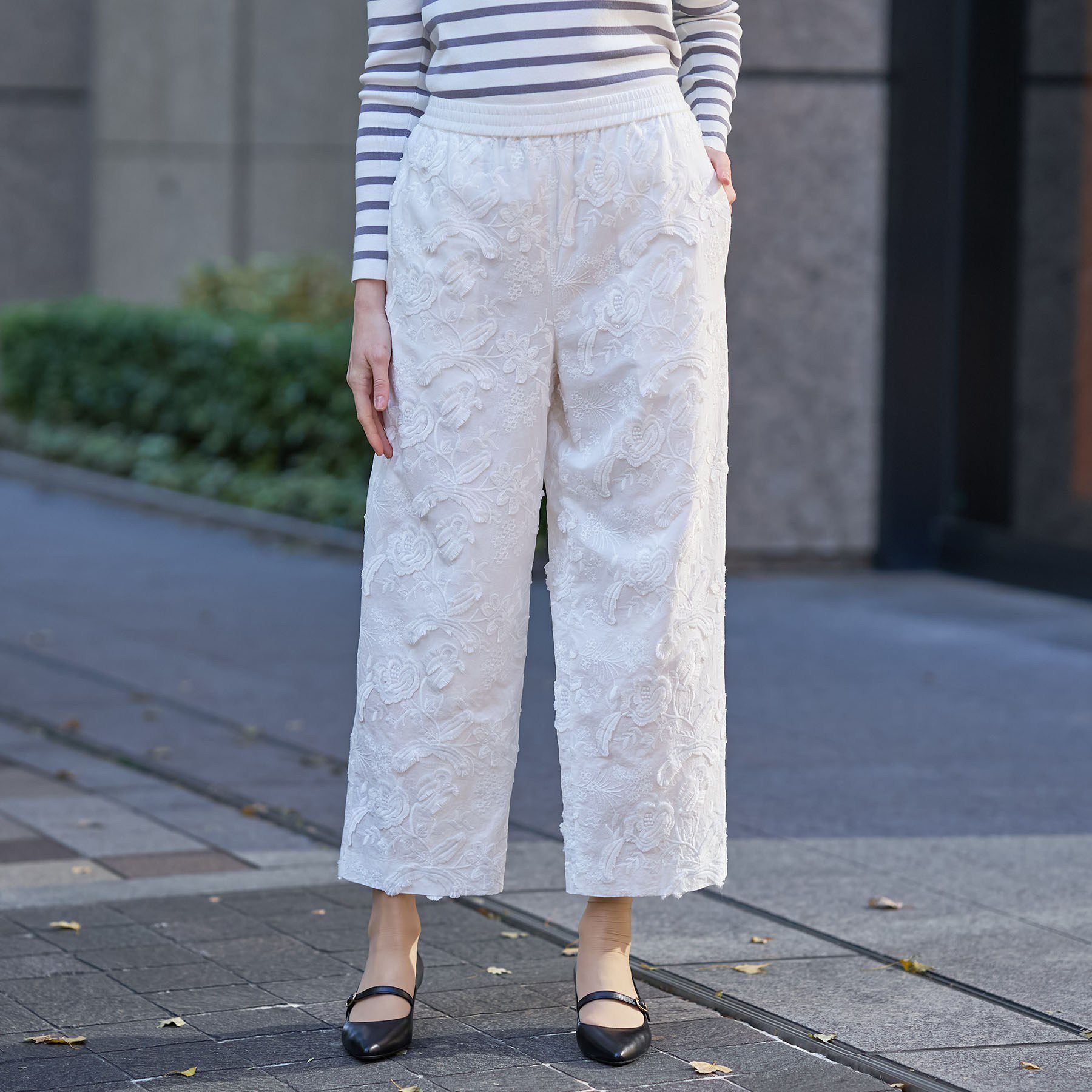 DRESSTERIOR「3Dエンブロイダリーイージーパンツ」|その他|オフホワイト(003