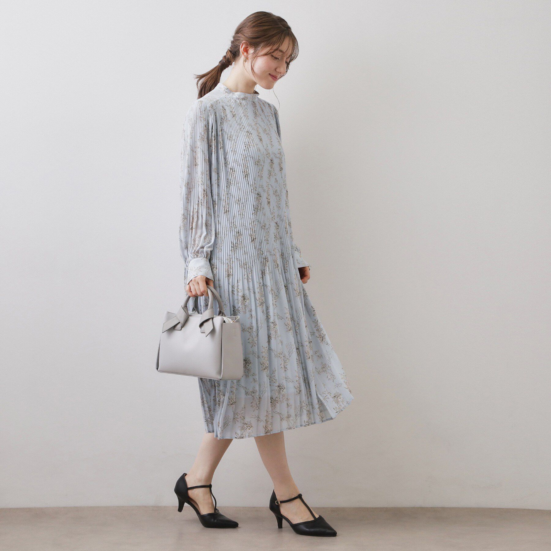 index「ベルト付きプリーツフレアワンピース【洗濯機OK/イージーアイロン/防シワ】《5col》」|ワンピース|