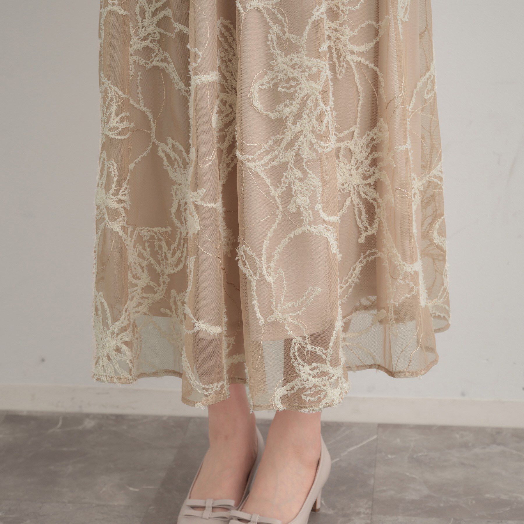 Couture broach「【ハレの日・通勤】ラメ刺繍ブークレチュールスカート」|スカート|