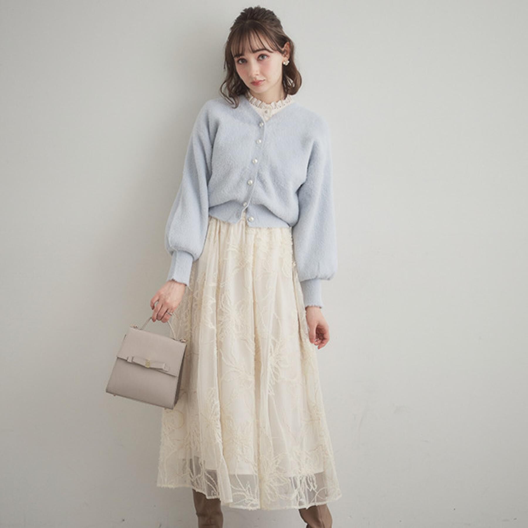 Couture broach「【ハレの日・通勤】ラメ刺繍ブークレチュールスカート」|スカート|