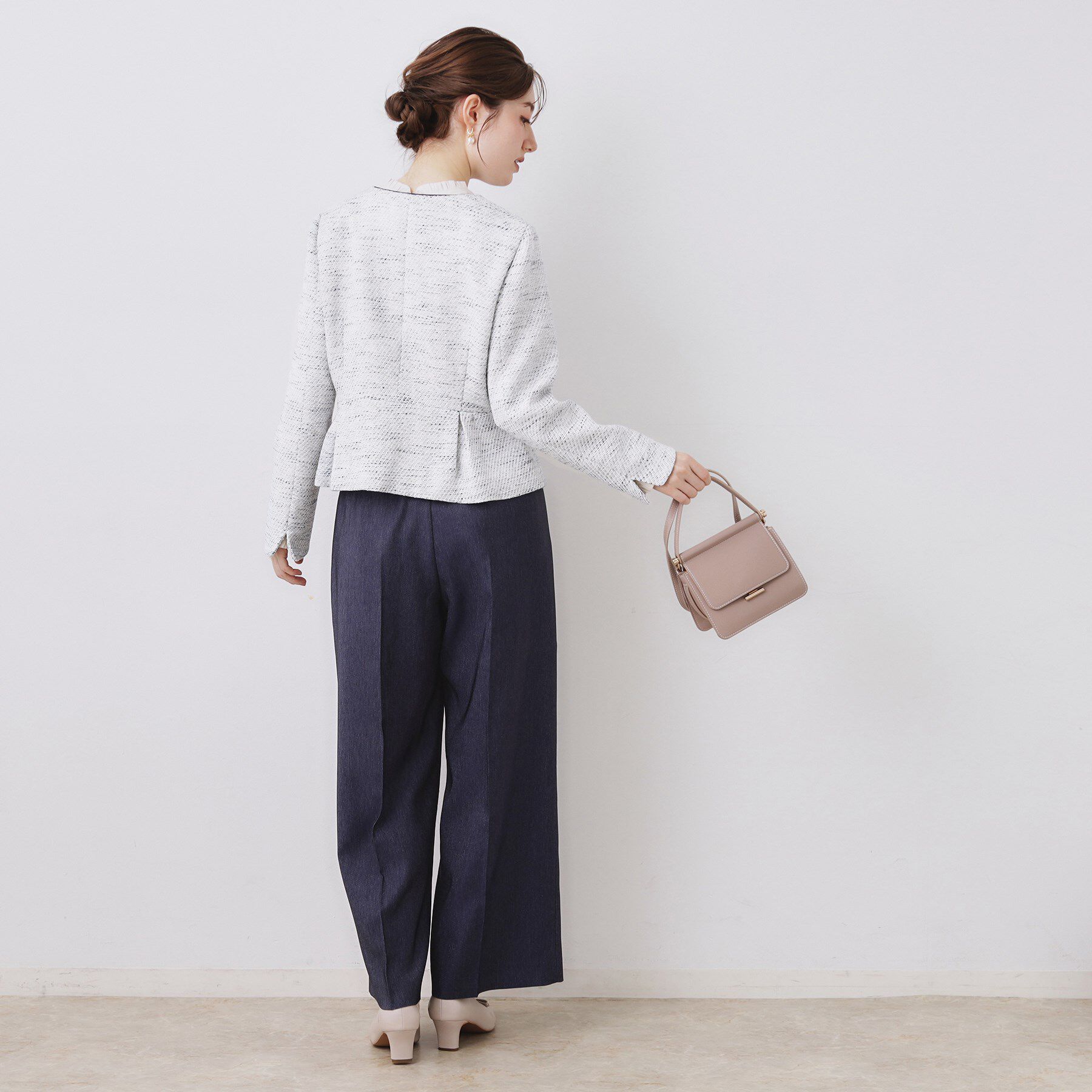 Couture broach「【ハレの日・通勤】カルゼスラブツイードジャケット」|ノーカラージャケット|