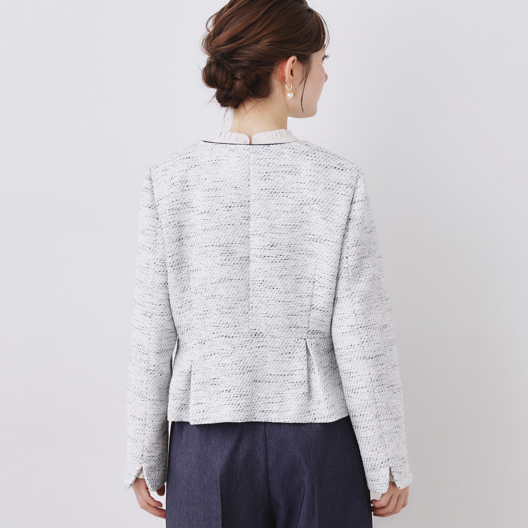 Couture broach「【ハレの日・通勤】カルゼスラブツイードジャケット」|ノーカラージャケット|