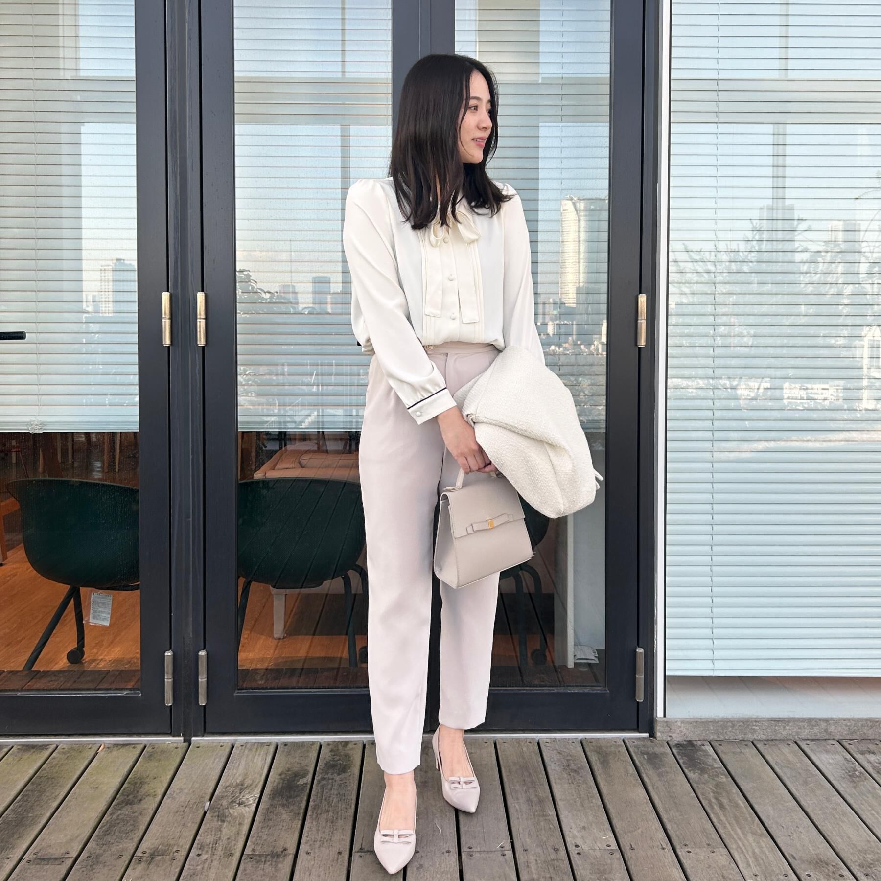 Couture broach「【ハレの日・通勤】配色タックタイブラウス」|シャツ・ブラウス|