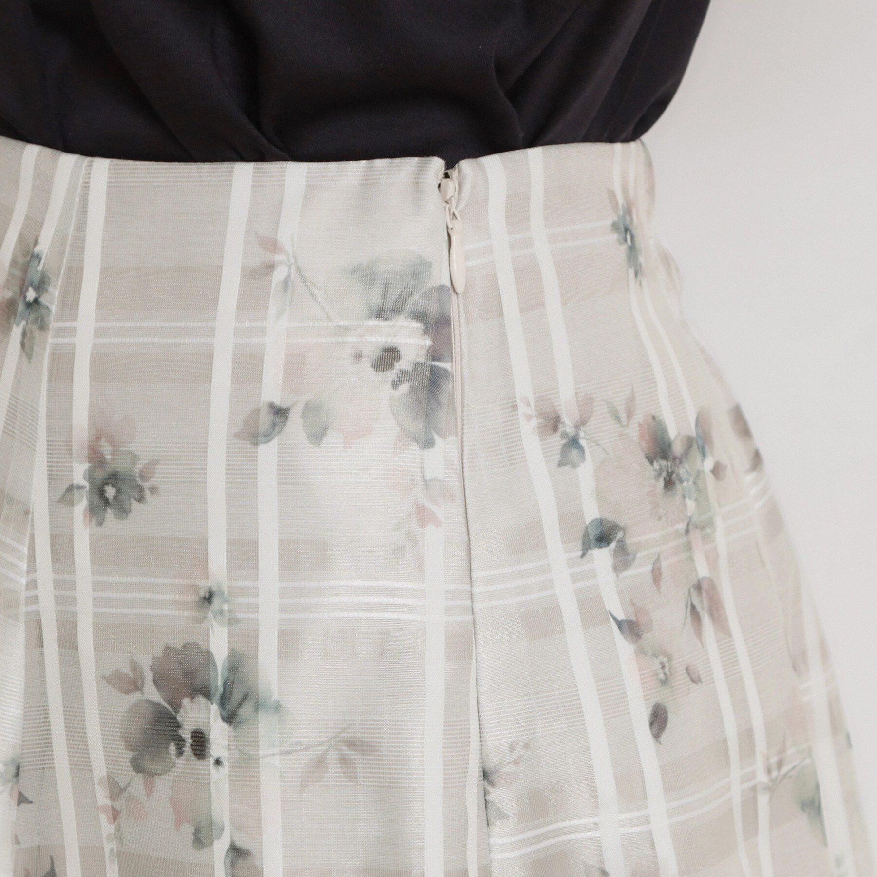 Couture broach「【洗える・着映え】シアーチェック フラワープリント スカート」|スカート|