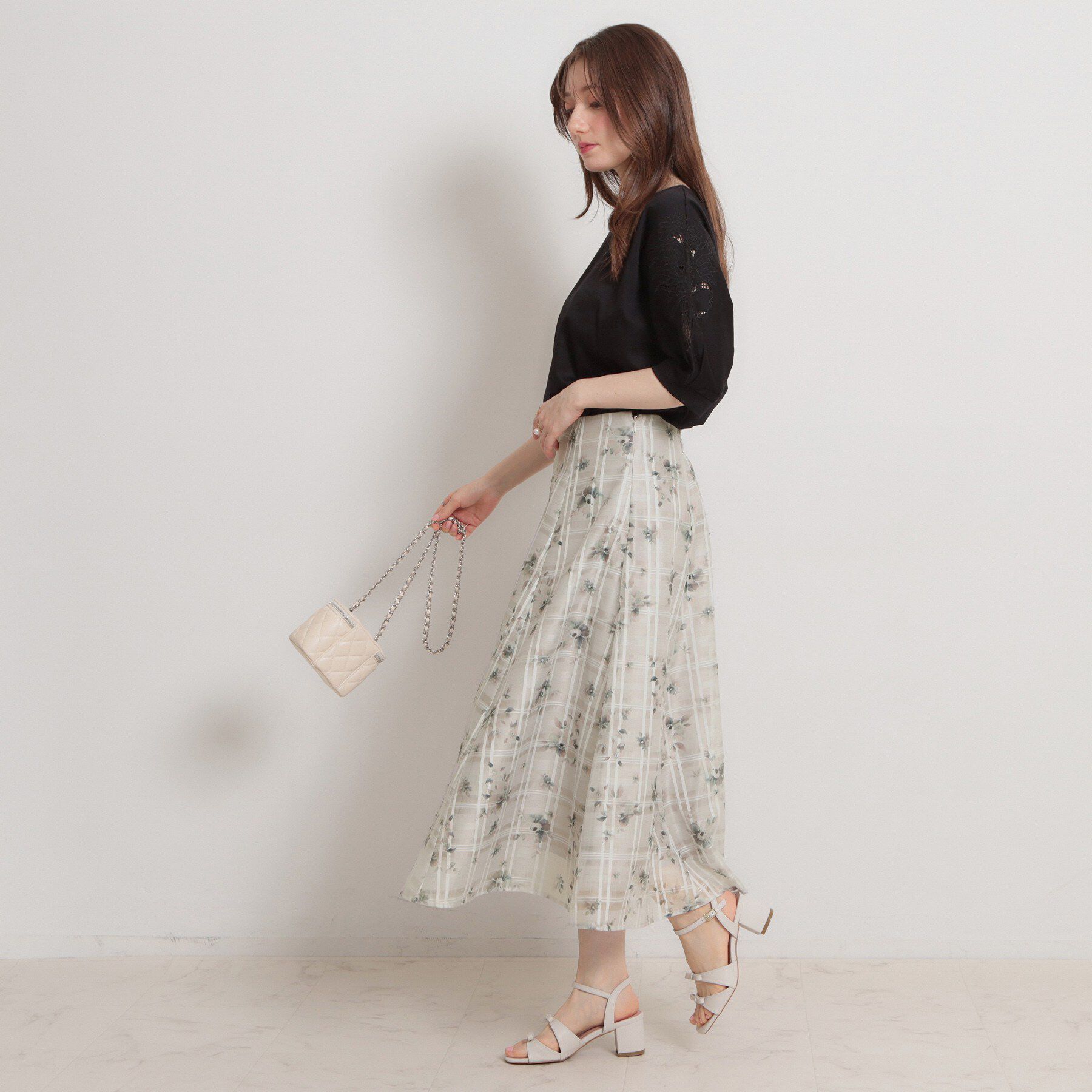 Couture broach「【洗える・着映え】シアーチェック フラワープリント スカート」|スカート|