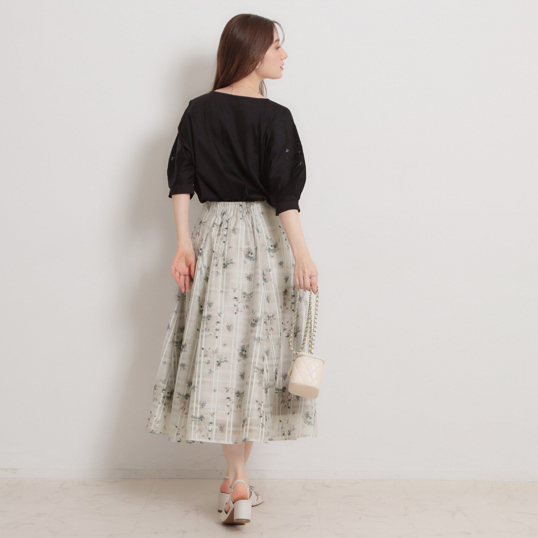 Couture broach「【洗える・着映え】シアーチェック フラワープリント スカート」|スカート|