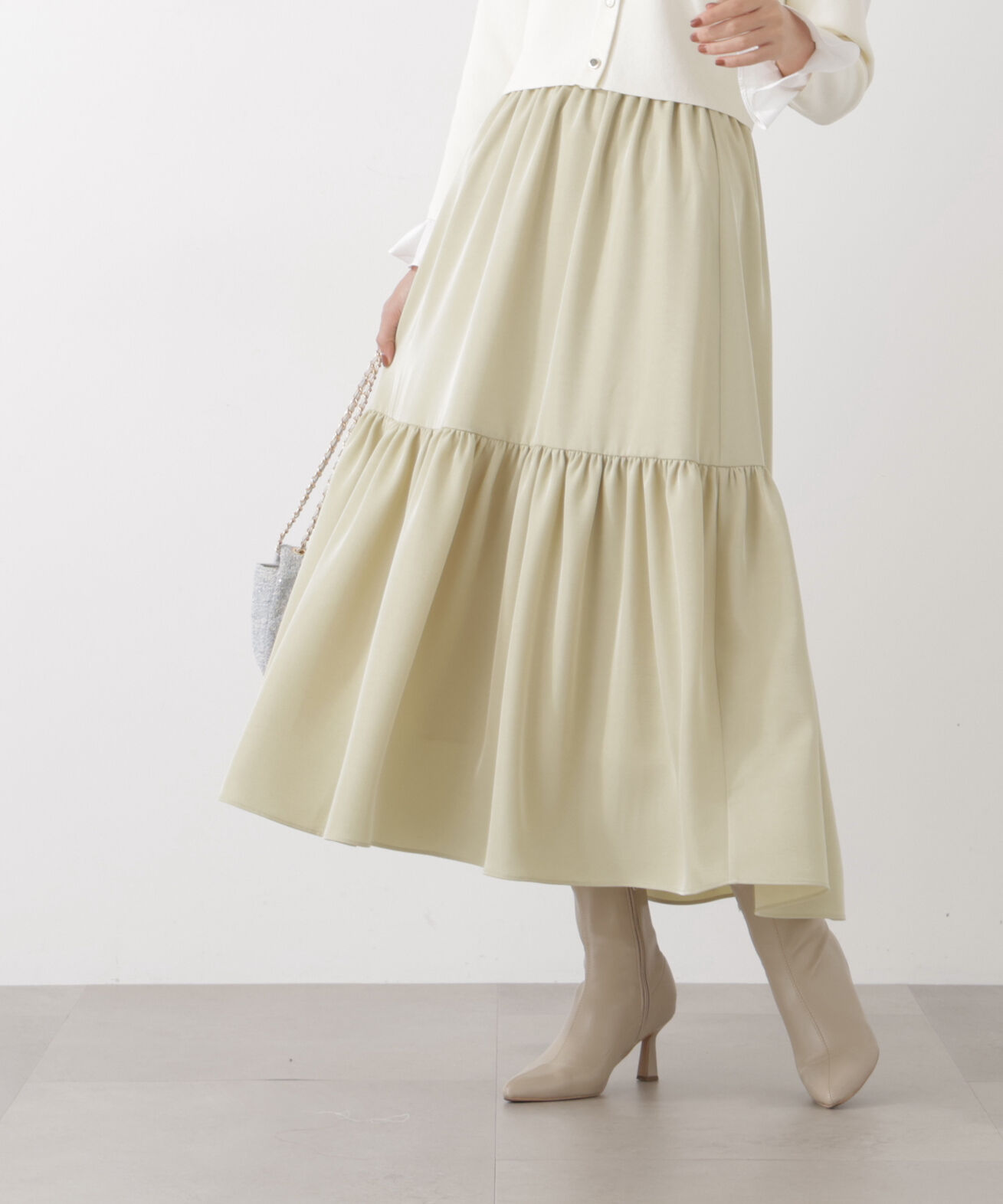 PROPORTION BODY DRESSING「ニュアンスサテンティアードスカート　26SS」|スカート|