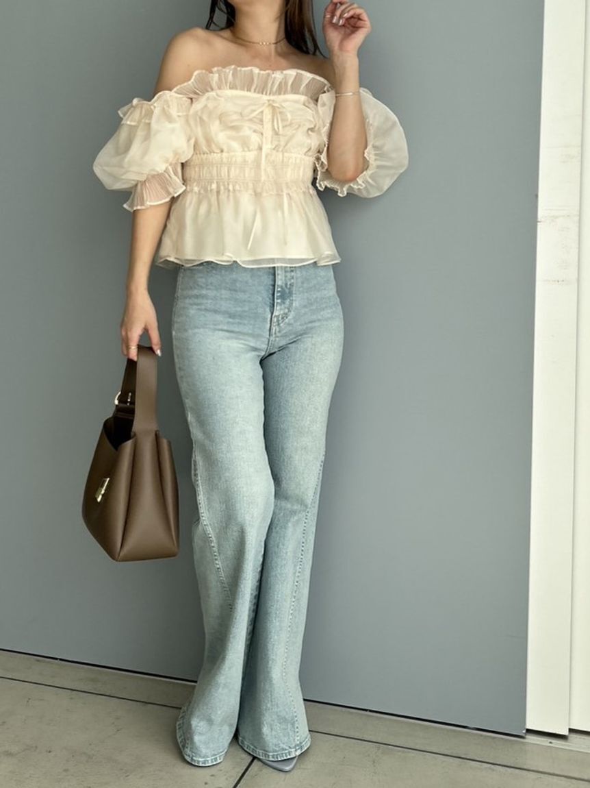 SNIDEL「Sustainableストレッチフレアデニムパンツ」|デニム|