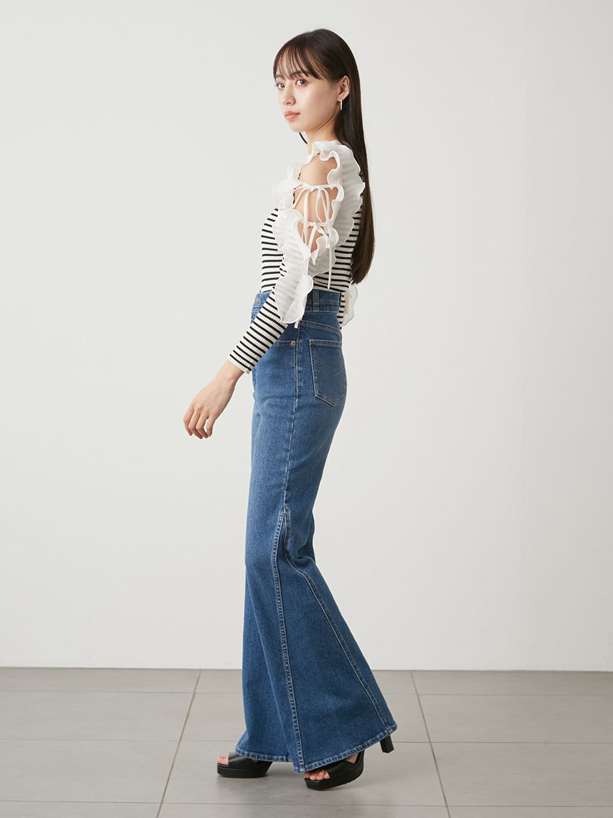 SNIDEL「Sustainableストレッチフレアデニムパンツ」|デニム|