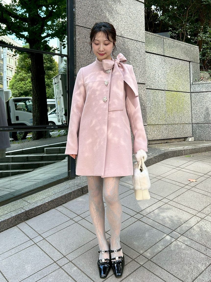 LILY BROWN「【WEB限定カラー】[L.B CANDY STOCK]Aラインビジューリボンコート」|ノーカラージャケット|