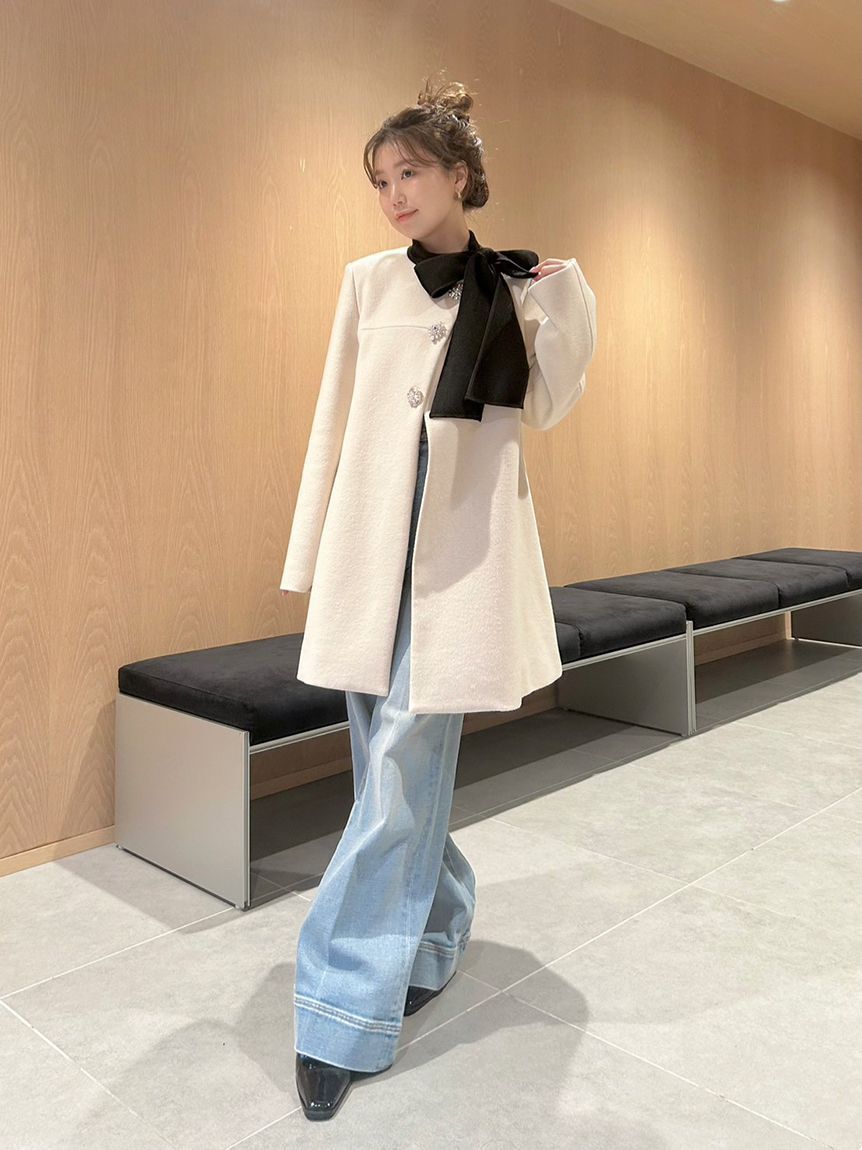 LILY BROWN「【WEB限定カラー】[L.B CANDY STOCK]Aラインビジューリボンコート」|ノーカラージャケット|