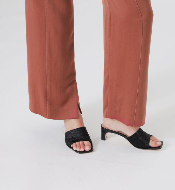  「サテンストレートパンツ」|スラックス|