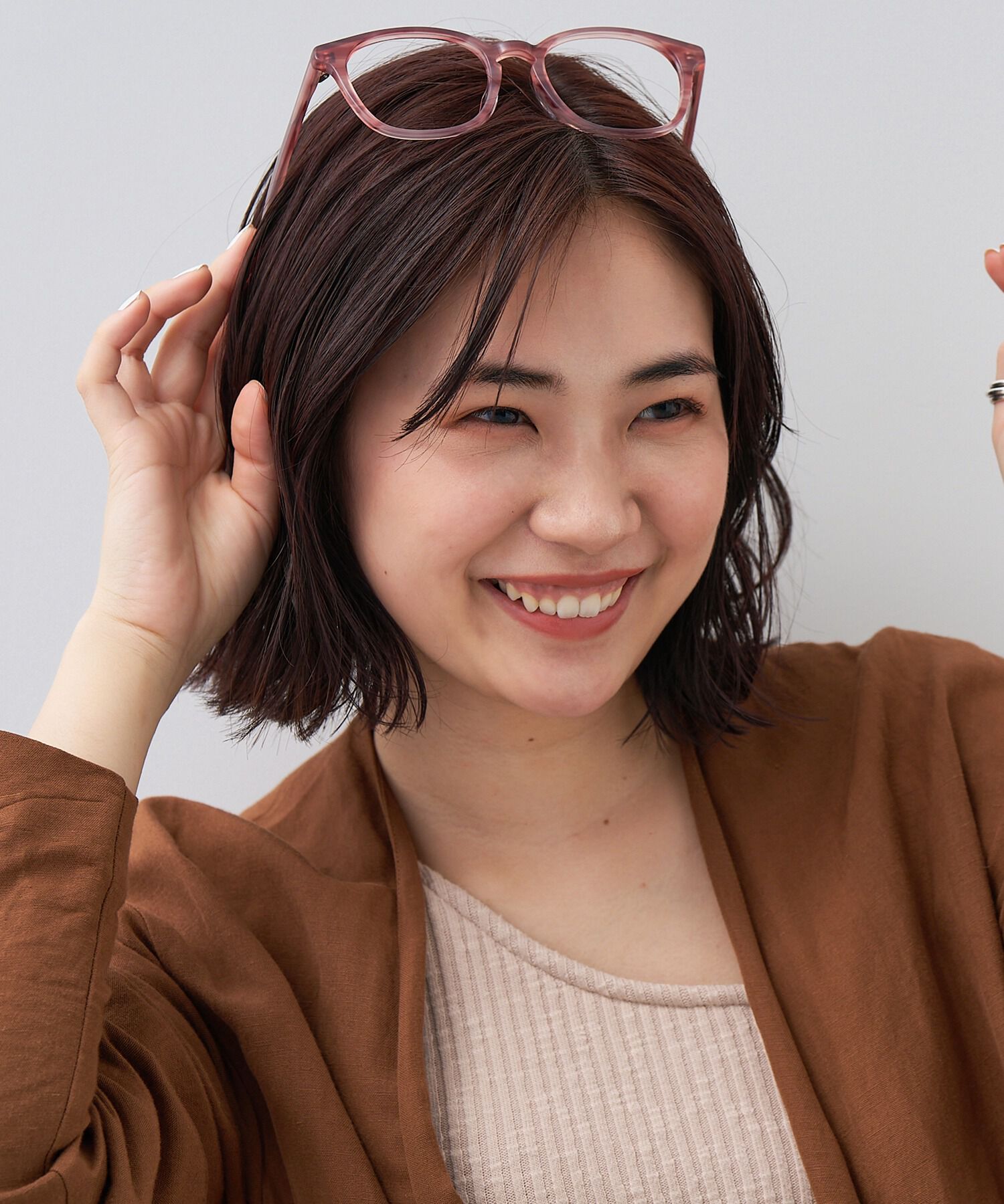  「ウェリントン型 メガネ｜黒縁 クリアフレーム 伊達メガネ 度付きメガネ レンズ交換券付き ゾフ」|メガネ|ピンク