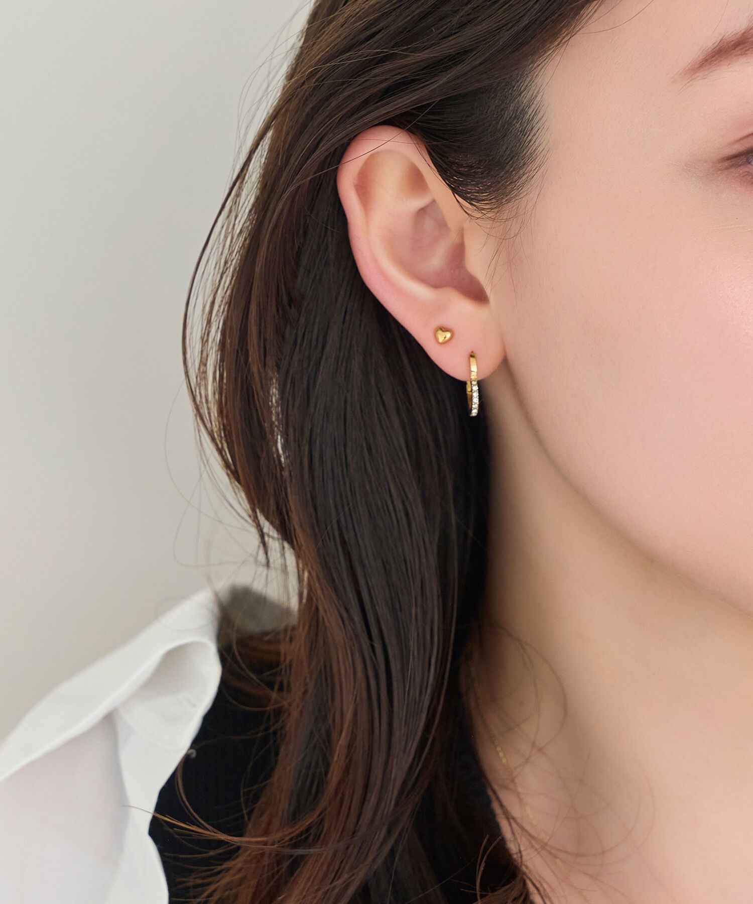 Phoebe「【金属アレルギー対応】ワンタッチライナーハートビジューフープピアス　ゴールド」|ピアス|