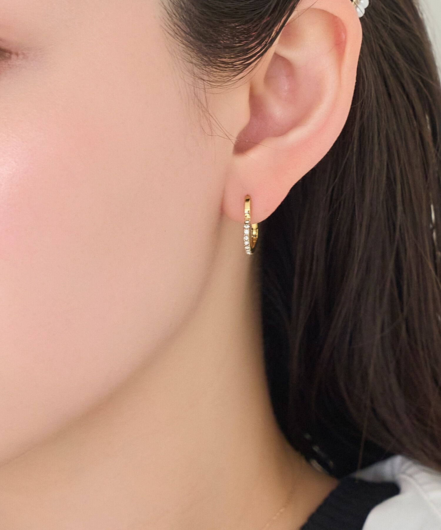 Phoebe「【金属アレルギー対応】ワンタッチライナーハートビジューフープピアス　ゴールド」|ピアス|