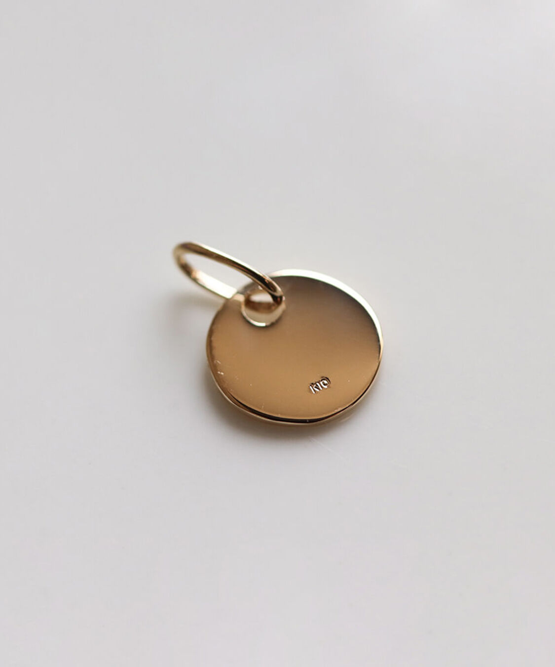  「ゴールド コイン イニシャル チャーム | K10YG」|ネックレス|