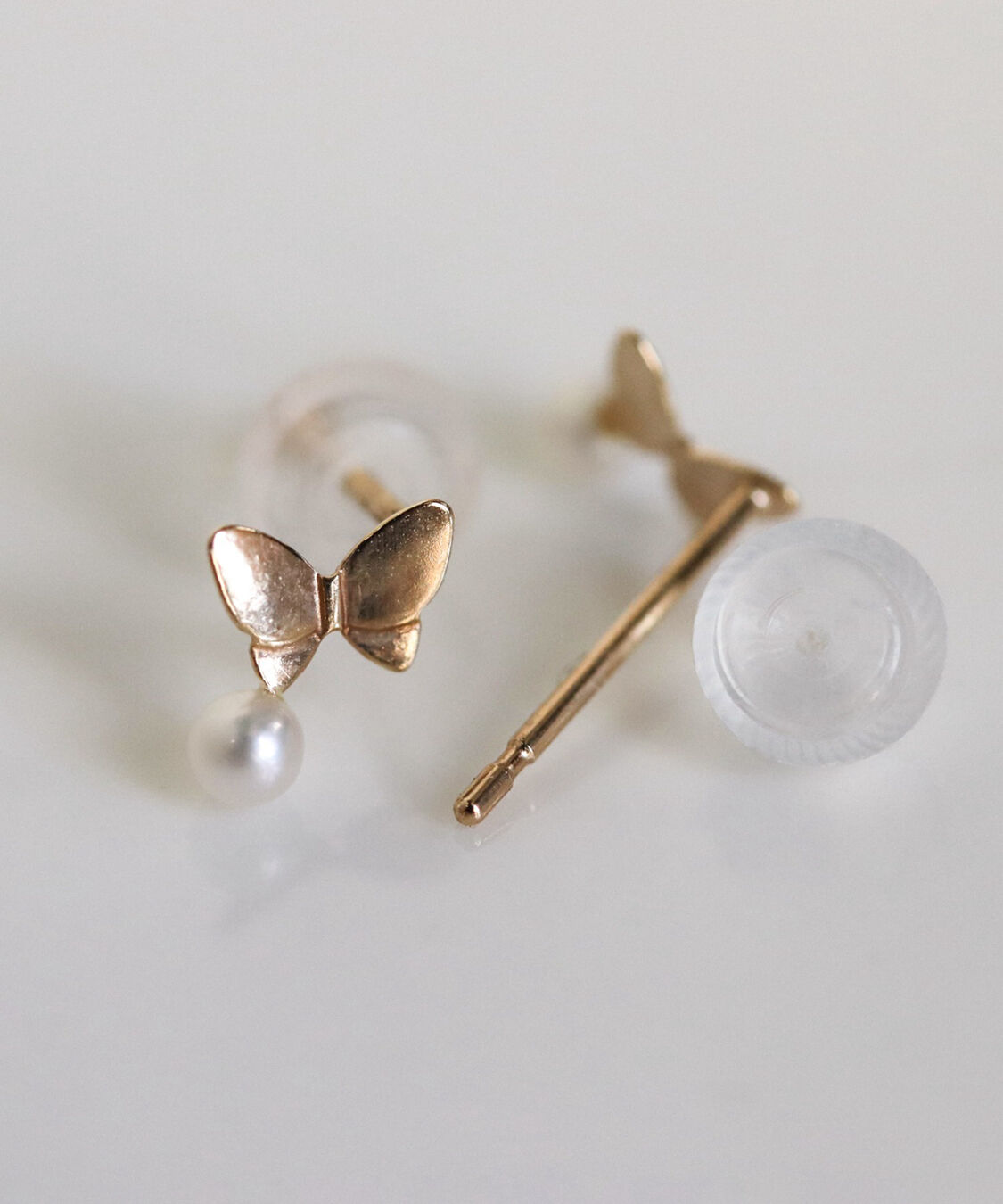  「パール バタフライ ピアス | K10YG  〈Web限定〉」|ピアス|
