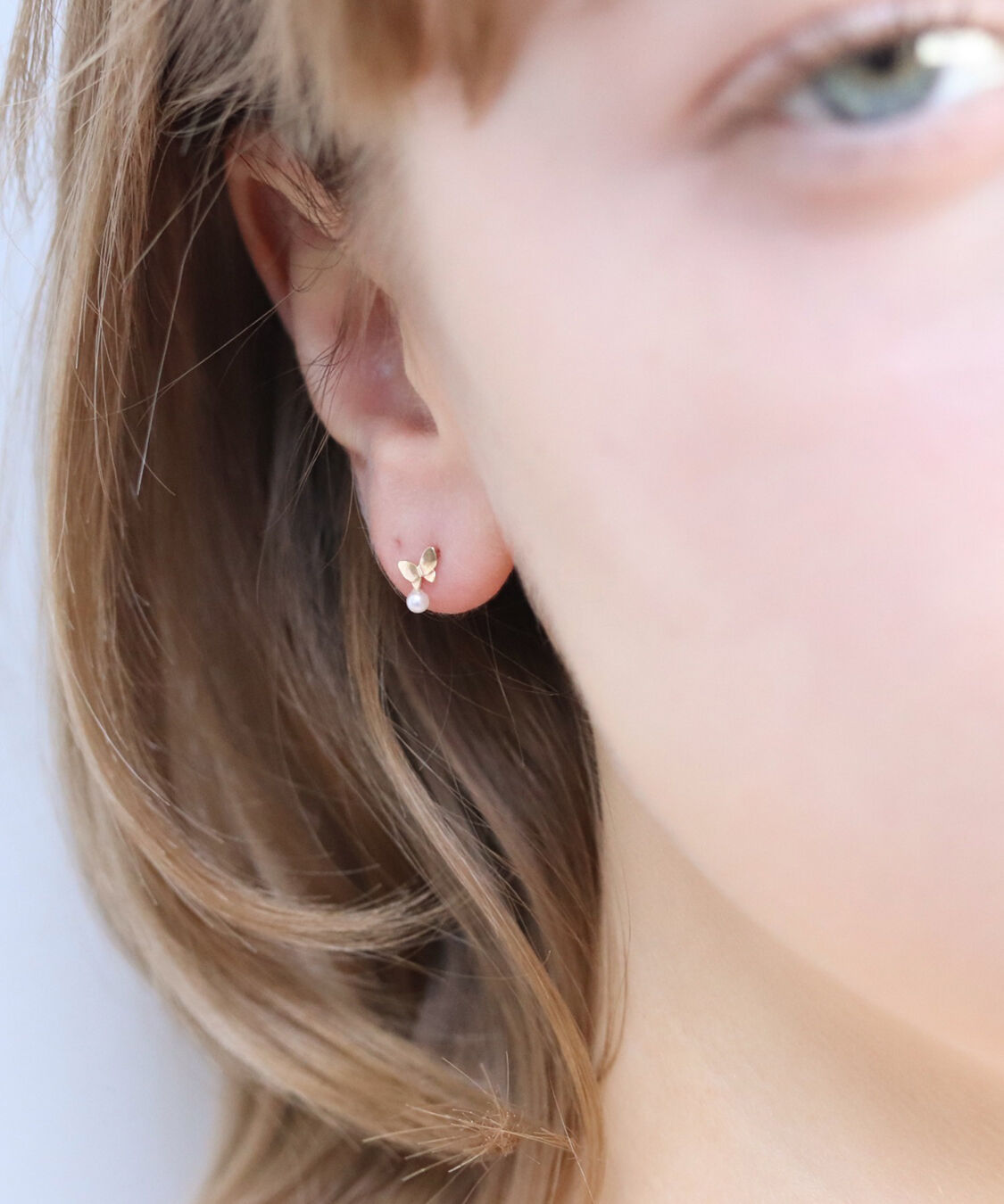  「パール バタフライ ピアス | K10YG  〈Web限定〉」|ピアス|
