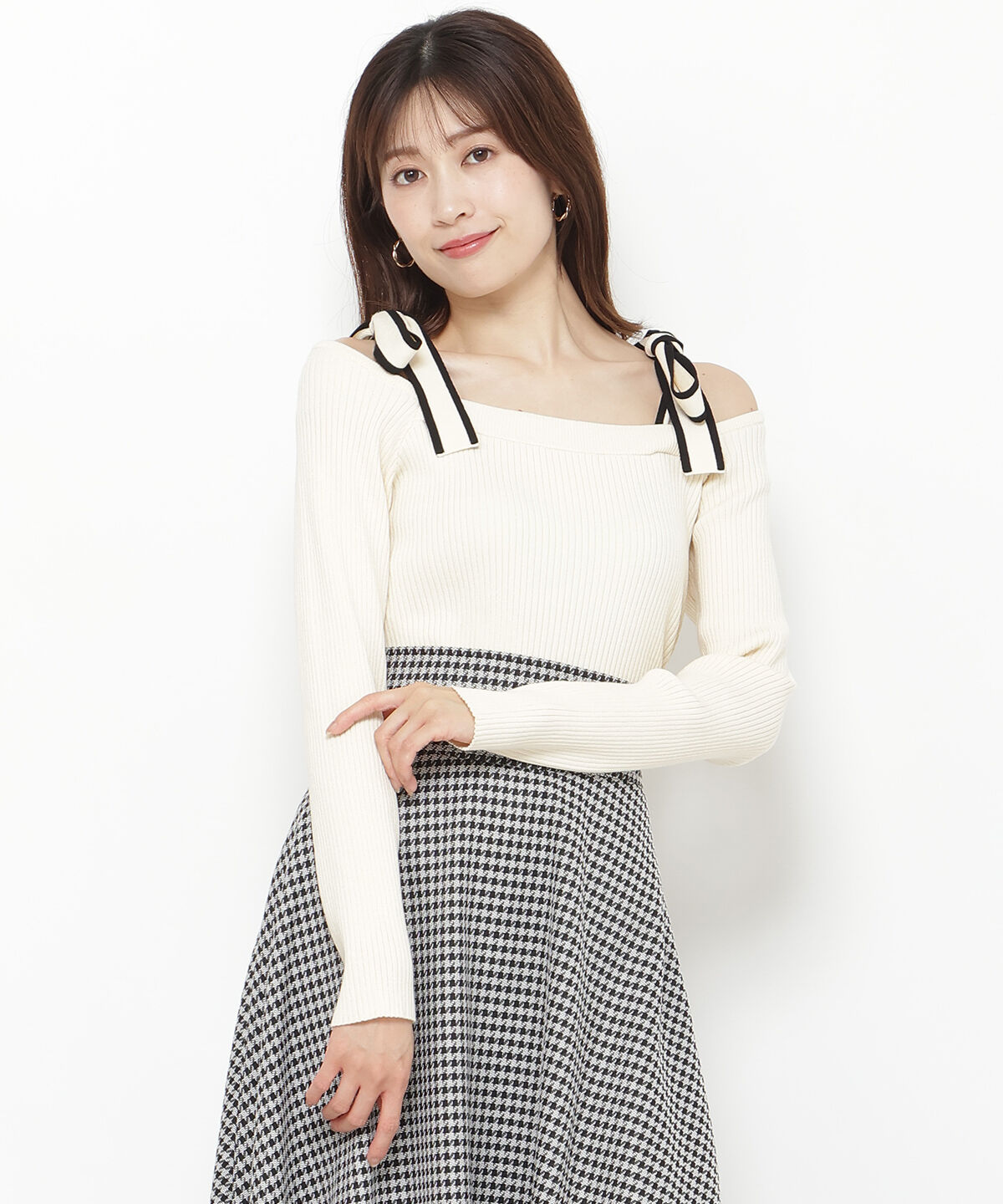 アンドクチュール「配色ショルダーリボンニットプルオーバー」|ニット・セーター|