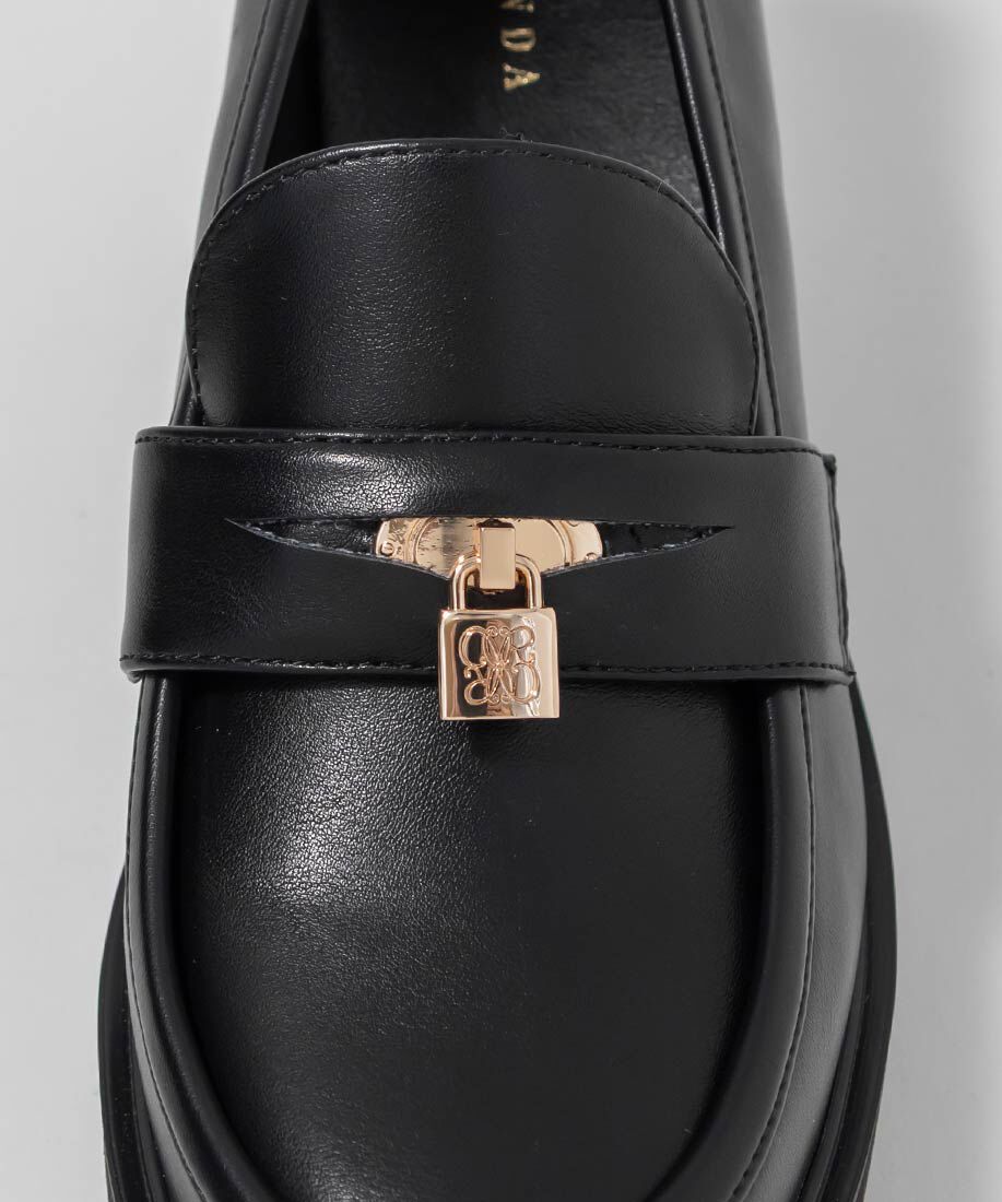  「パドロックパーツローファー」|ローファー|