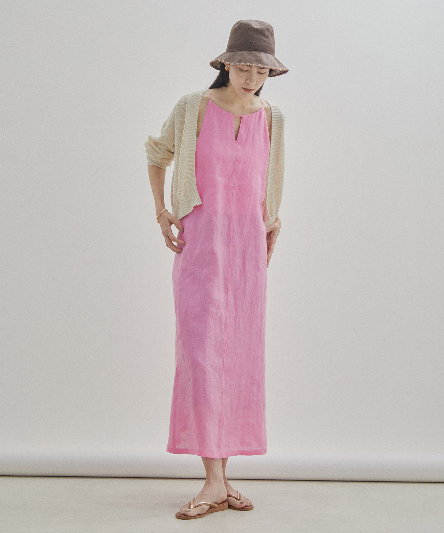 SALON adam et rope'「【洗える】ノルマンディリネンキャミワンピース/麻」|ワンピース|