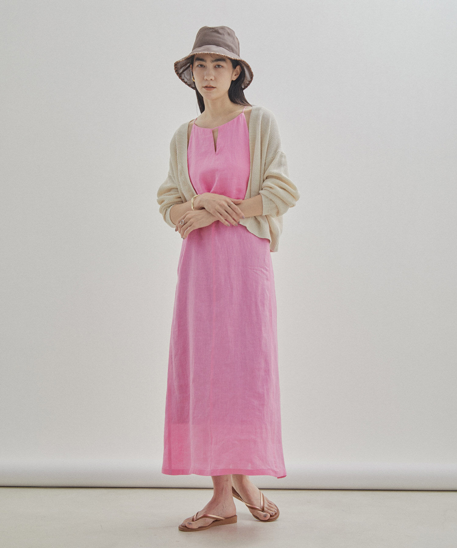 SALON adam et rope'「【洗える】ノルマンディリネンキャミワンピース/麻」|ワンピース|