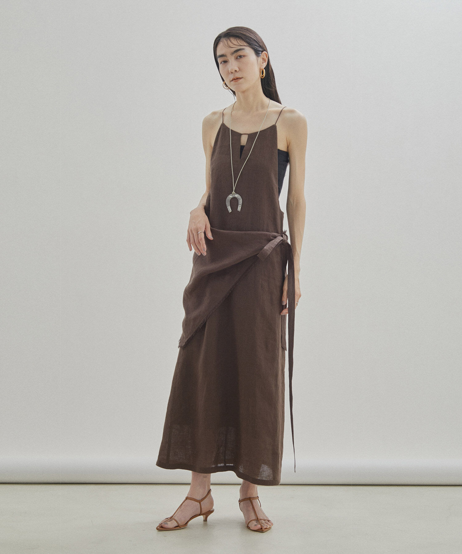 SALON adam et rope'「【洗える】ノルマンディリネンキャミワンピース/麻」|ワンピース|