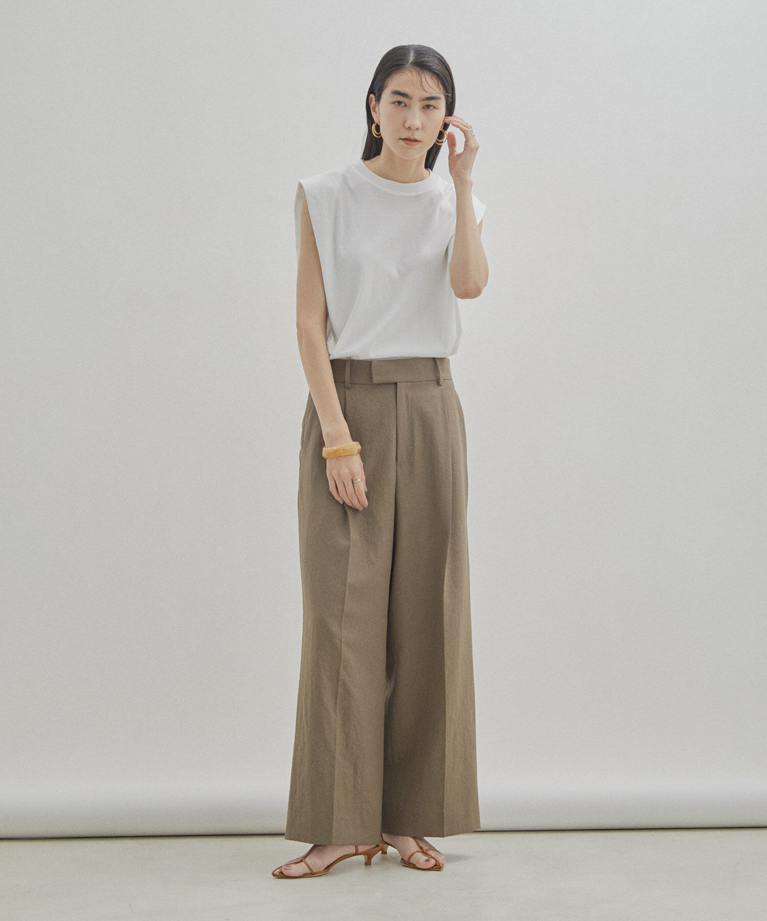 SALON adam et rope'「【UVケア・接触冷感・洗濯耐久】PRIMA VEIL コットンノースリーブTシャツ」|Tシャツ・カットソー|