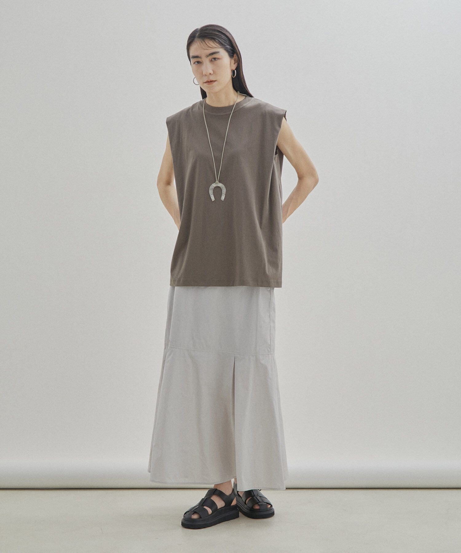 SALON adam et rope'「【UVケア・接触冷感・洗濯耐久】PRIMA VEIL コットンノースリーブTシャツ」|Tシャツ・カットソー|