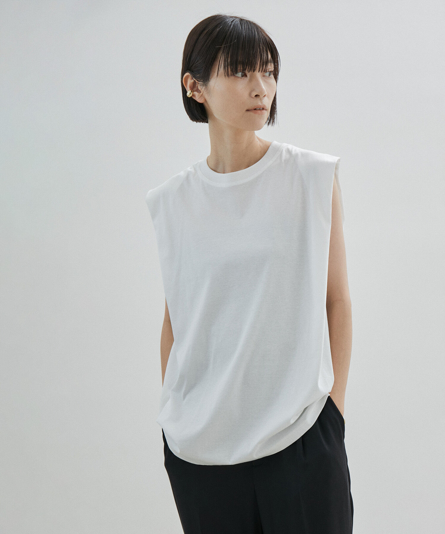 SALON adam et rope'「【UVケア・接触冷感・洗濯耐久】PRIMA VEIL コットンノースリーブTシャツ」|Tシャツ・カットソー|ホワイト(10)