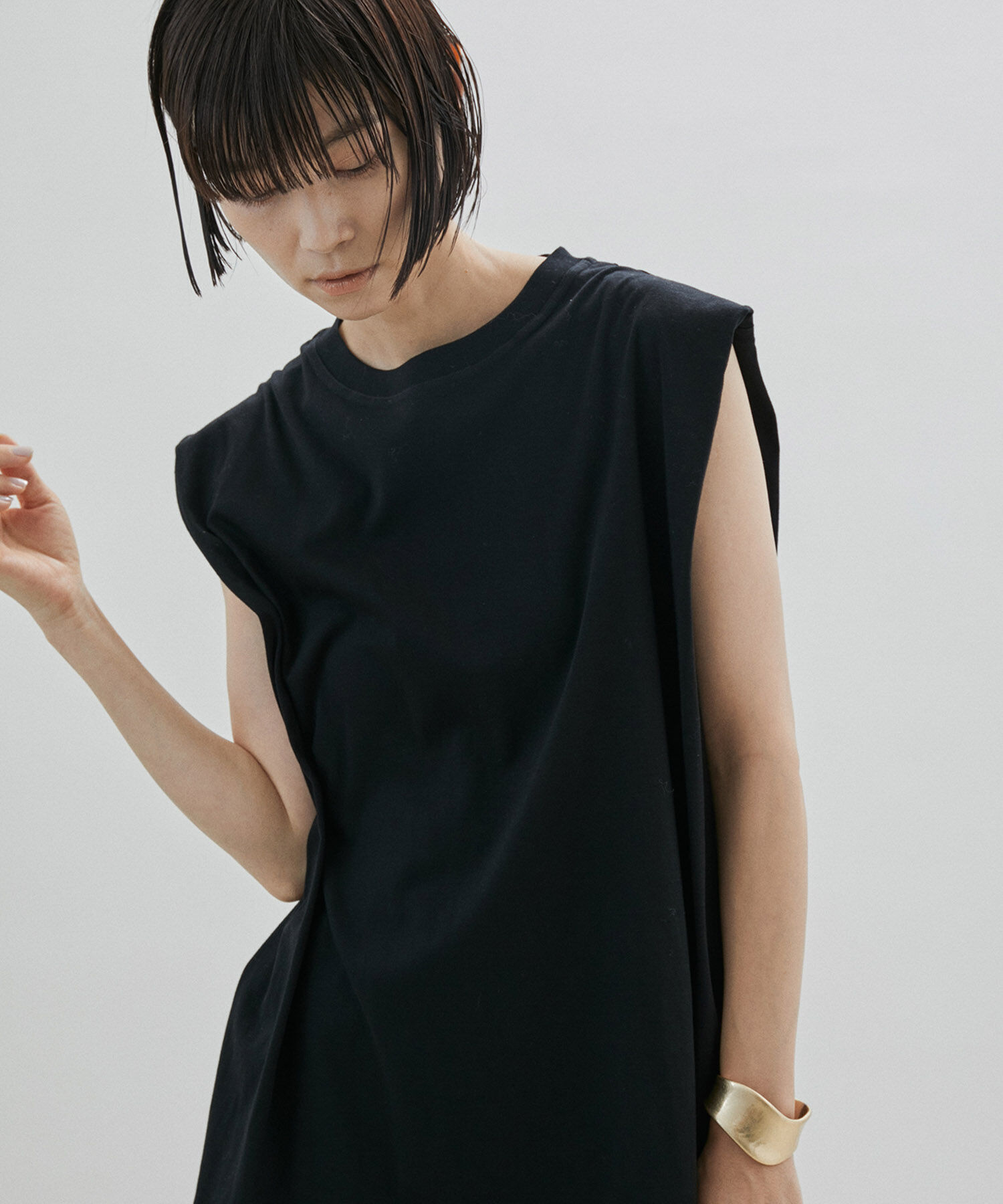 SALON adam et rope'「【UVケア・接触冷感・洗濯耐久】PRIMA VEIL コットンノースリーブTシャツ」|Tシャツ・カットソー|