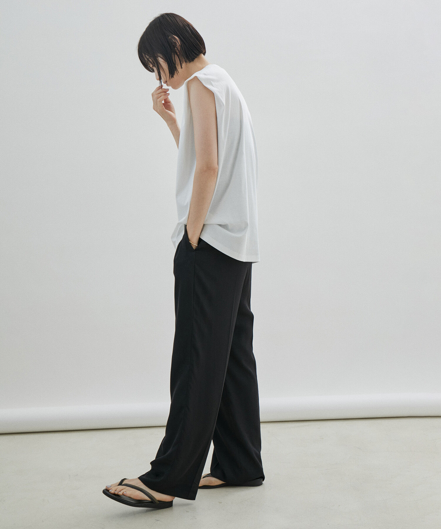 SALON adam et rope'「【UVケア・接触冷感・洗濯耐久】PRIMA VEIL コットンノースリーブTシャツ」|Tシャツ・カットソー|