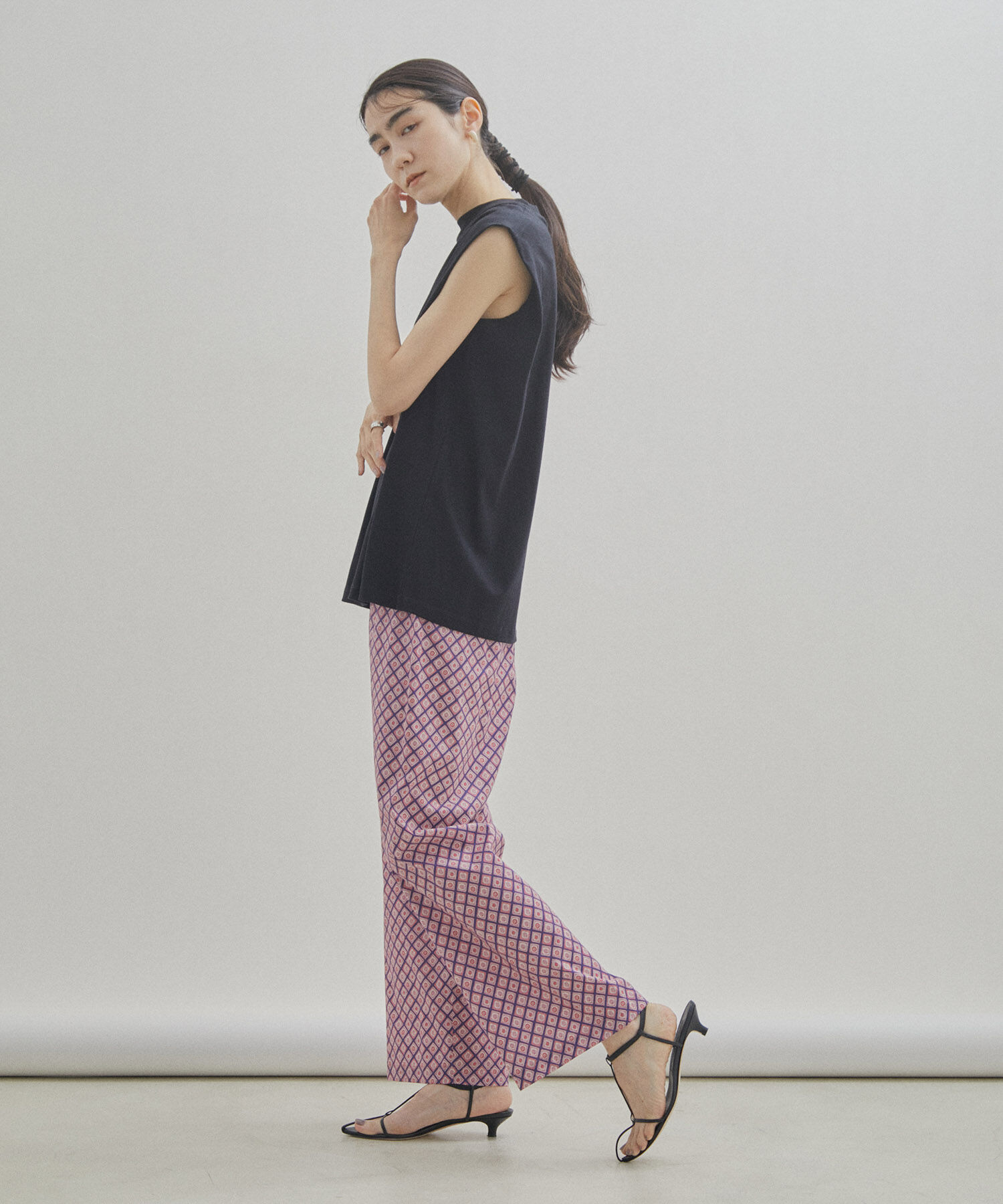 SALON adam et rope'「【UVケア・接触冷感・洗濯耐久】PRIMA VEIL コットンノースリーブTシャツ」|Tシャツ・カットソー|