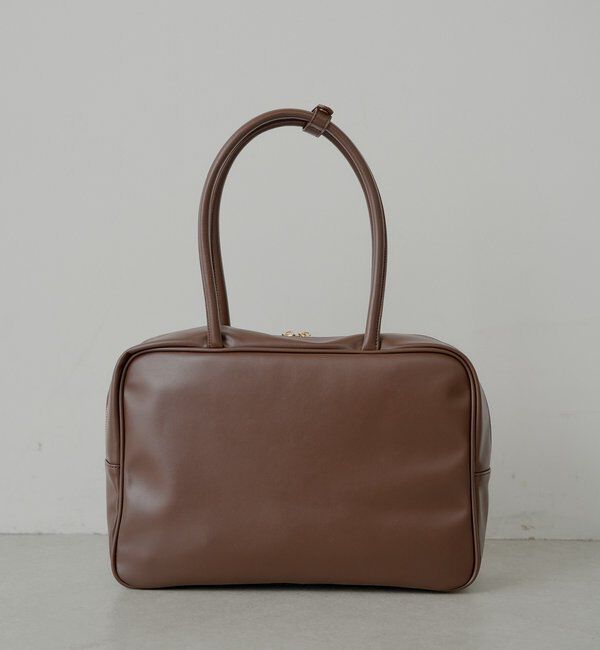  「【2サイズ展開】チャーム付きスクエアボストンバッグ【タブレット端末収納可能】」|ボストンバッグ|