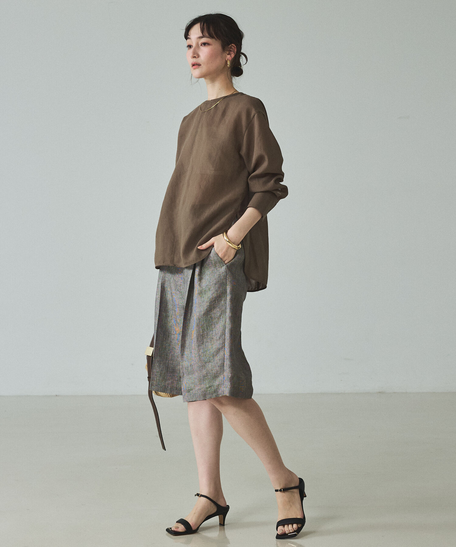 qualite「【大人の程よい透け感】シアーTブラウス」|シャツ・ブラウス|