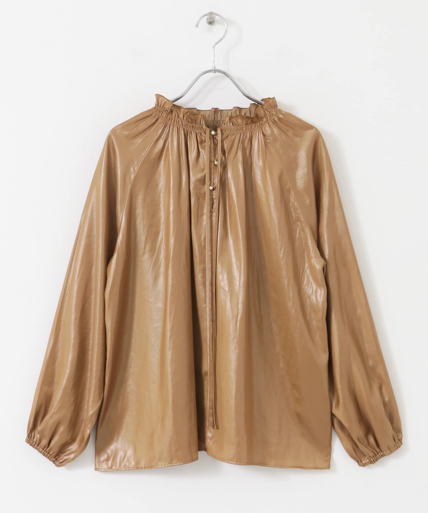 URBAN RESEARCH ROSSO「グロッシー2WAYネックギャザーブラウス」|シャツ・ブラウス|