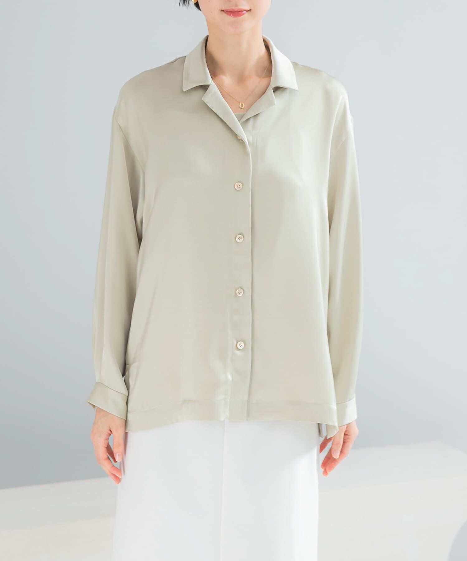 URBAN RESEARCH ROSSO「オープンカラーヴィンテージシルキーサテンブラウス」|シャツ・ブラウス|