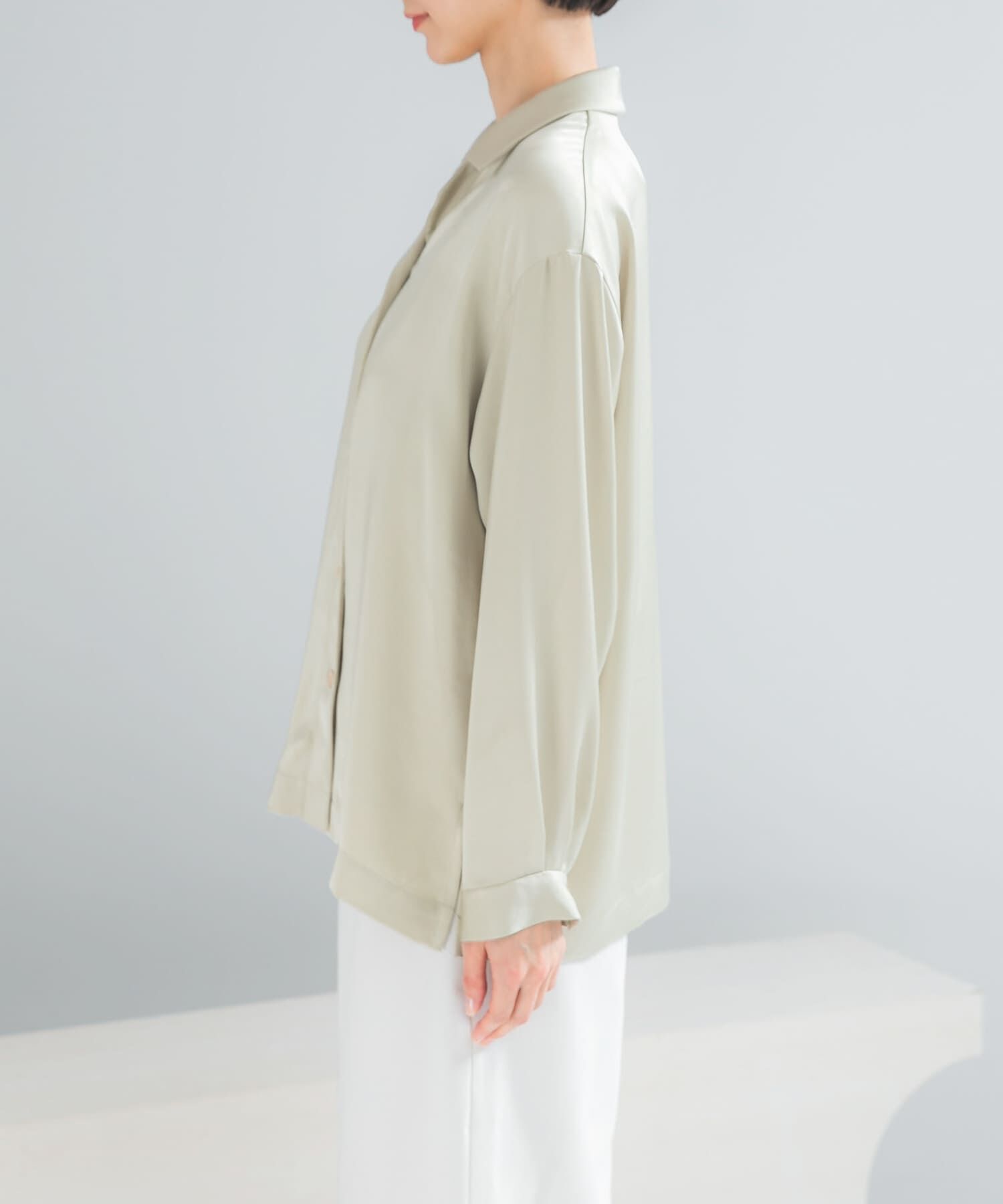 URBAN RESEARCH ROSSO「オープンカラーヴィンテージシルキーサテンブラウス」|シャツ・ブラウス|