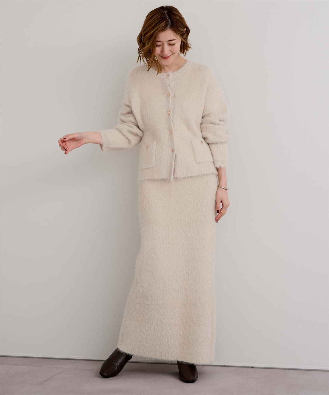 ur's「ゴールド釦シャギーニットカーディガン」|カーディガン|