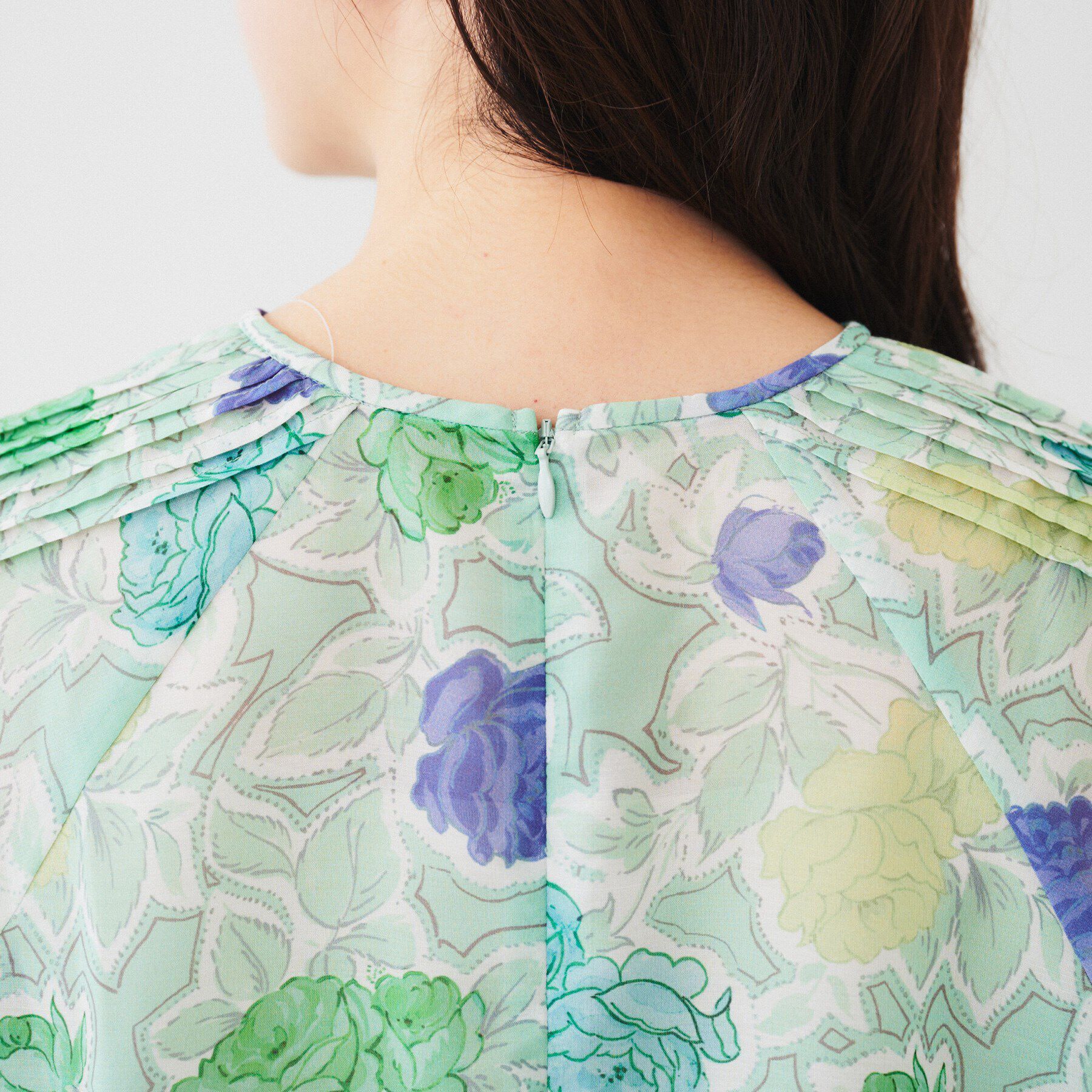 UNTITLED「【セットアップ可能】オールドフラワー プリントブラウス」|シャツ・ブラウス|