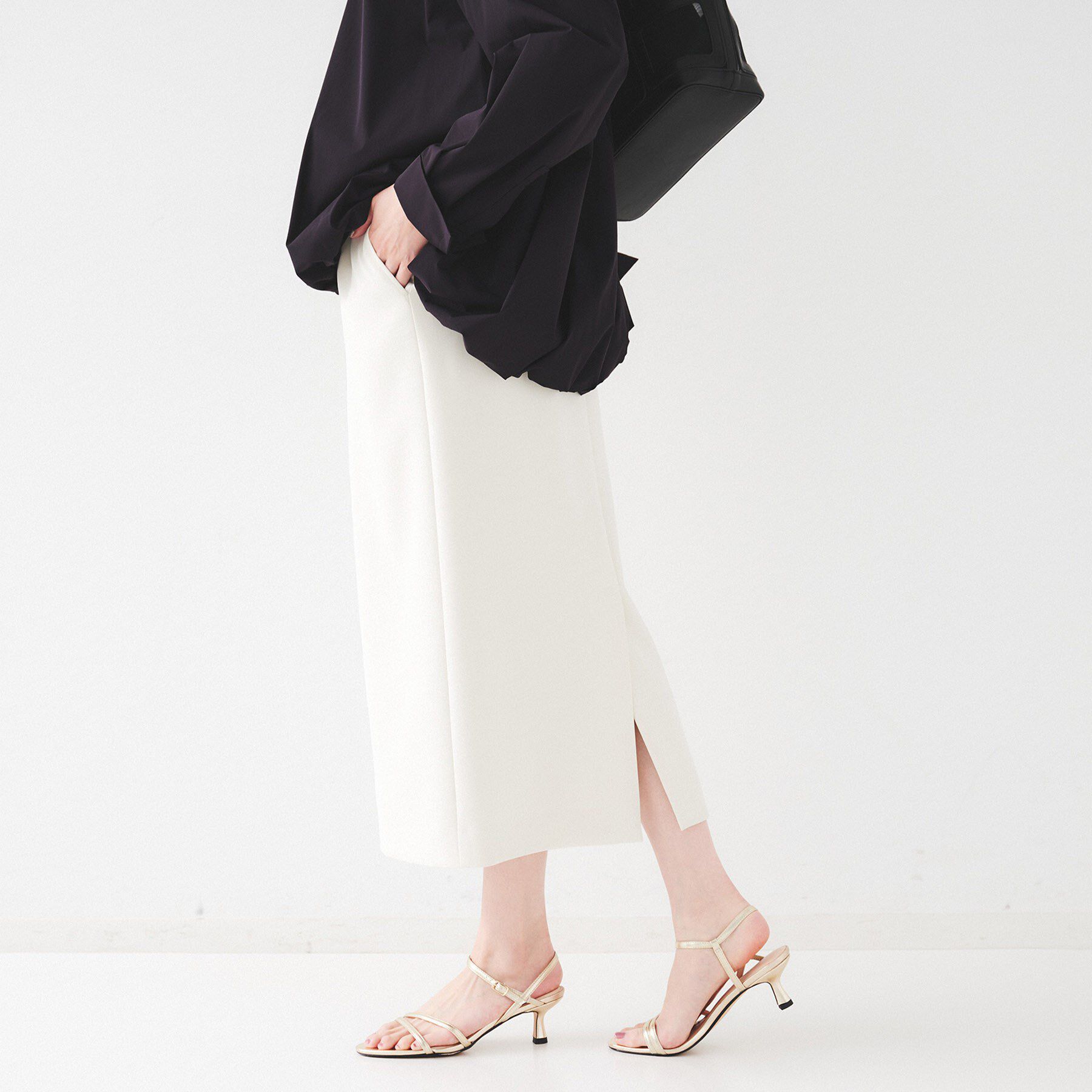 UNTITLED「【後ろウエストゴム/洗える】ストレッチ ナロースカート」|スカート|