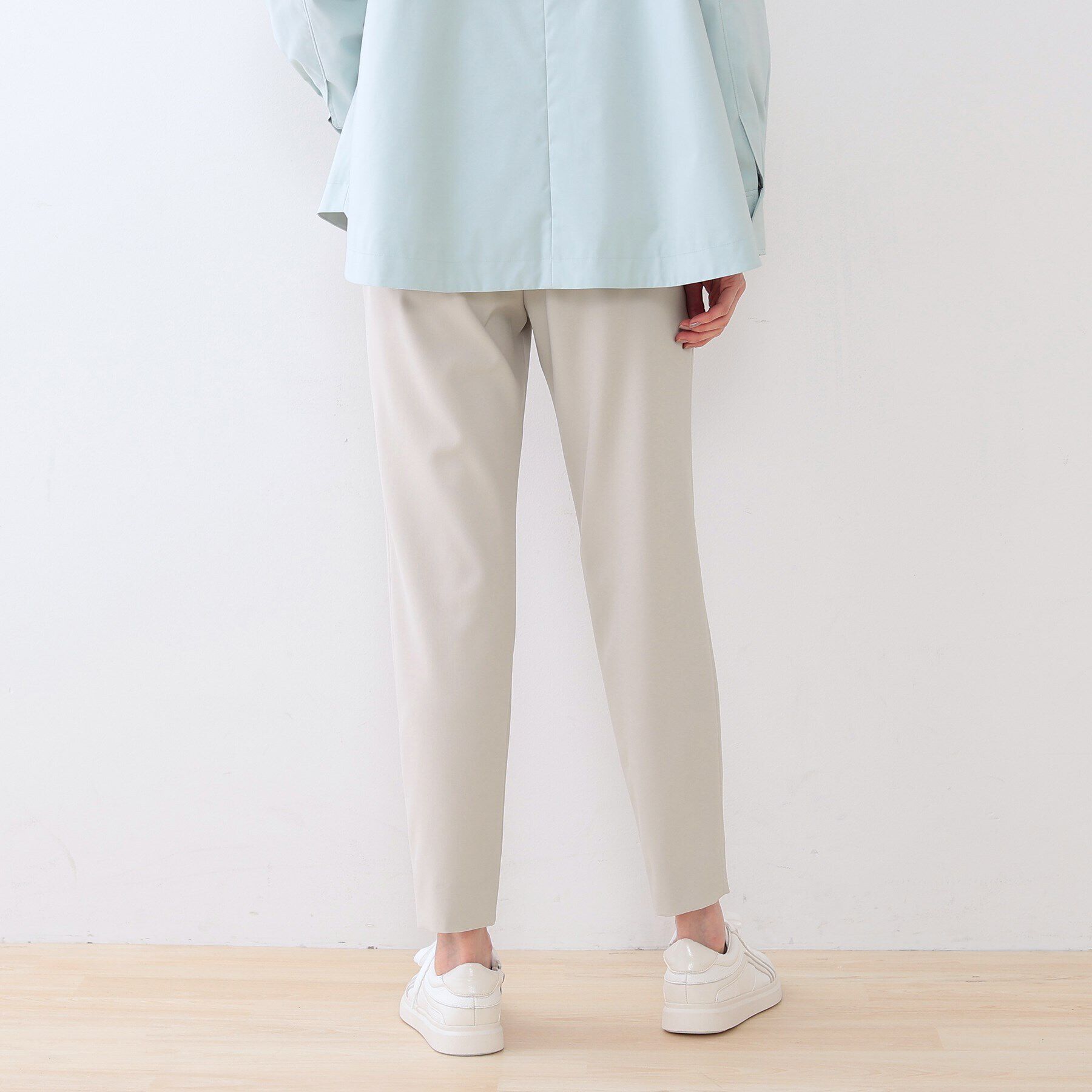 INDIVI「【褒められパンツ】ストレッチ タックテーパードパンツ」|その他|