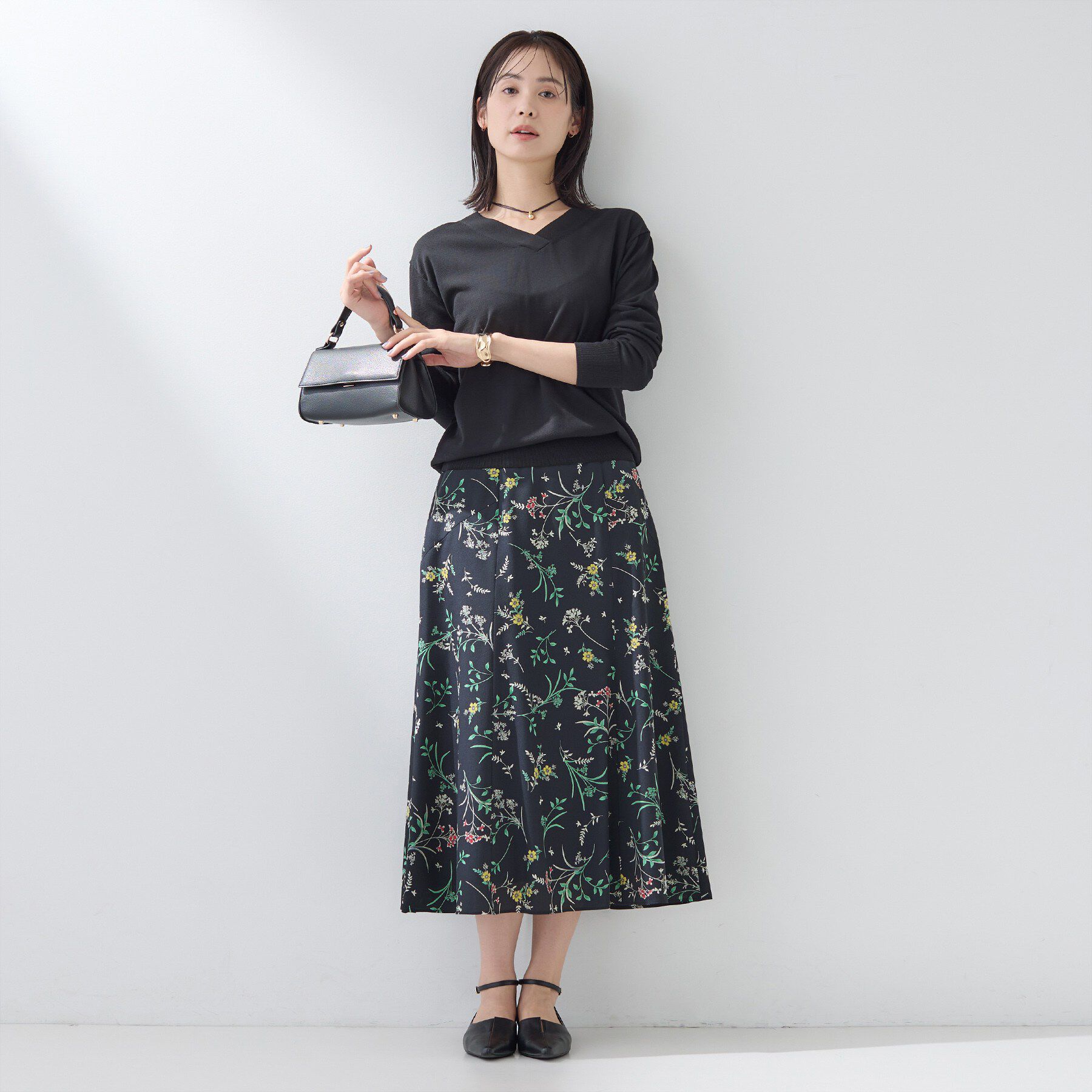 INDIVI「【SETUP可能】モダンフラワー柄フレアスカート」|スカート|