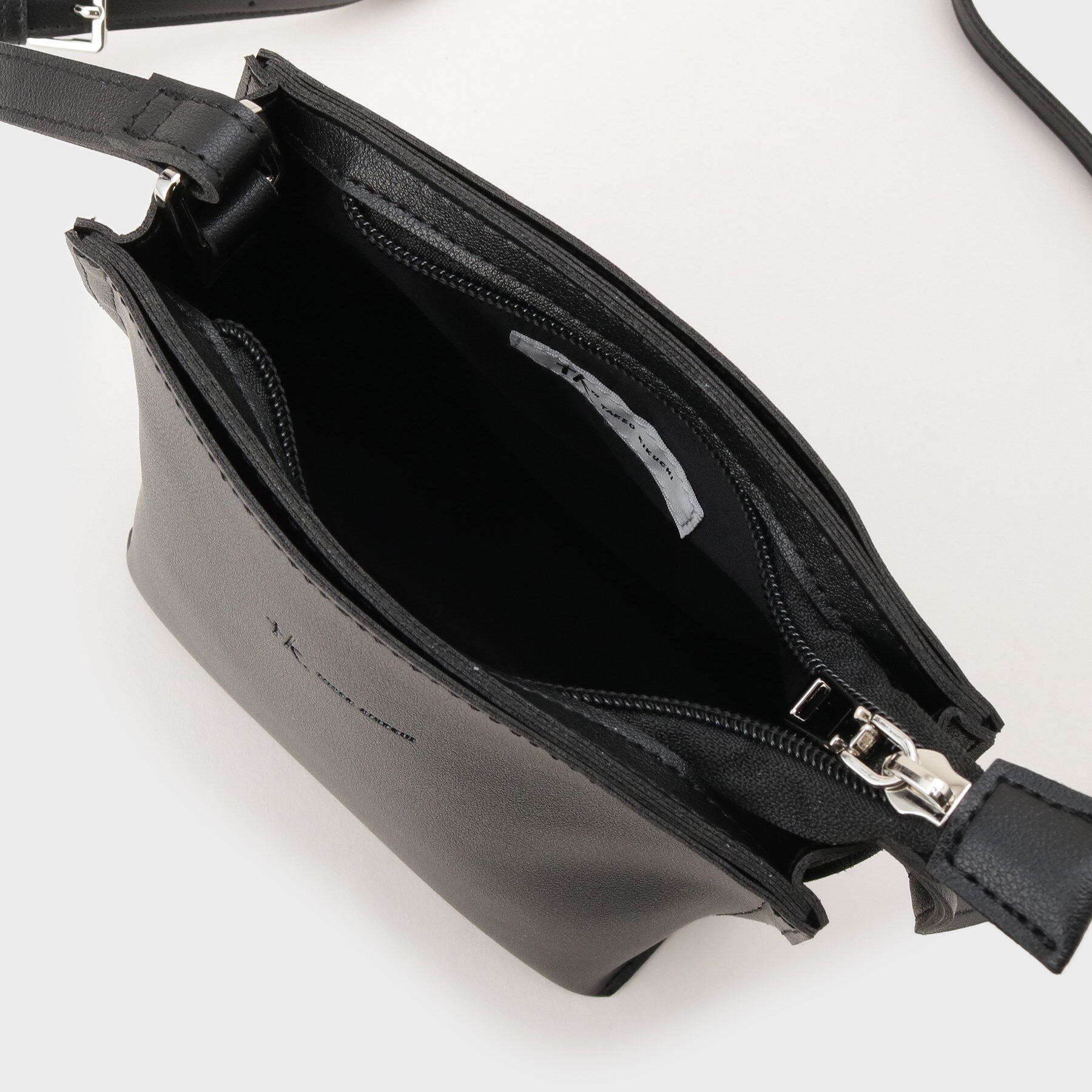 tk.TAKEO KIKUCHI「ラウンドミニショルダー」|ショルダー・メッセンジャー|