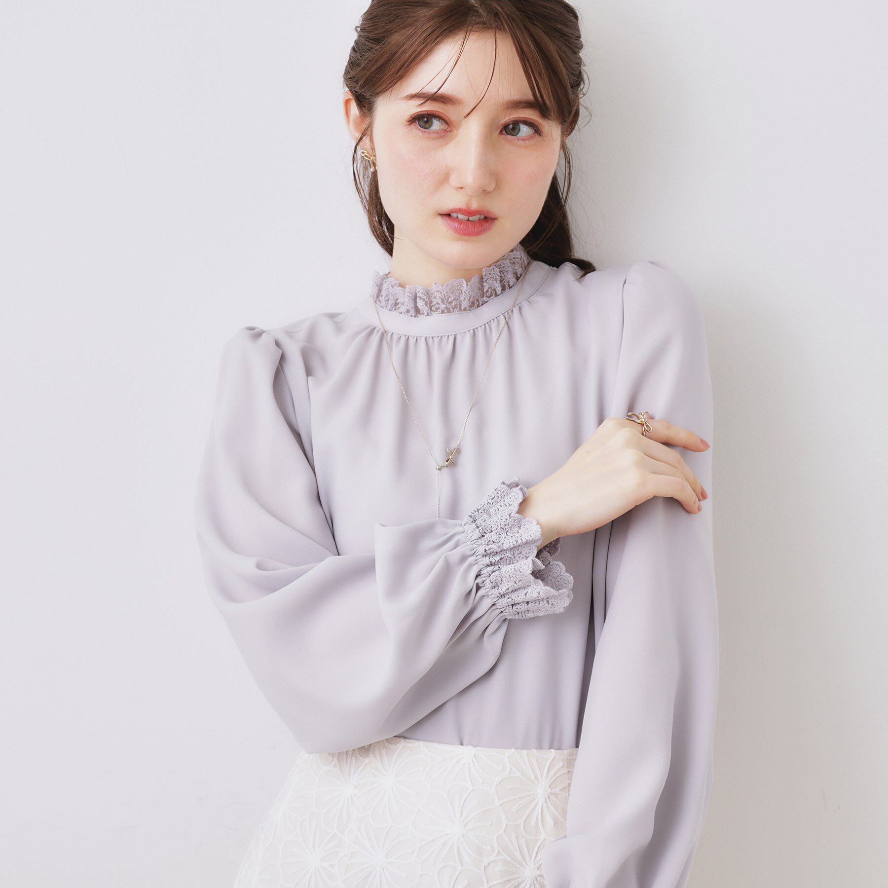 Couture broach「【2WAY・ハレの日・通勤】エンブロレースブラウス」|シャツ・ブラウス|